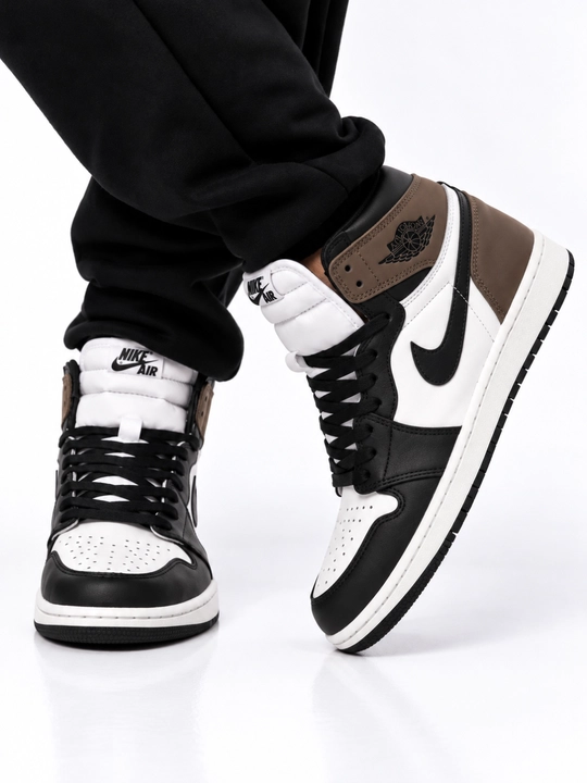 Erkaklar, ayollar va o‘smirlar uchun sport krossovkalari Nike Air Force, o'lchami 40-44