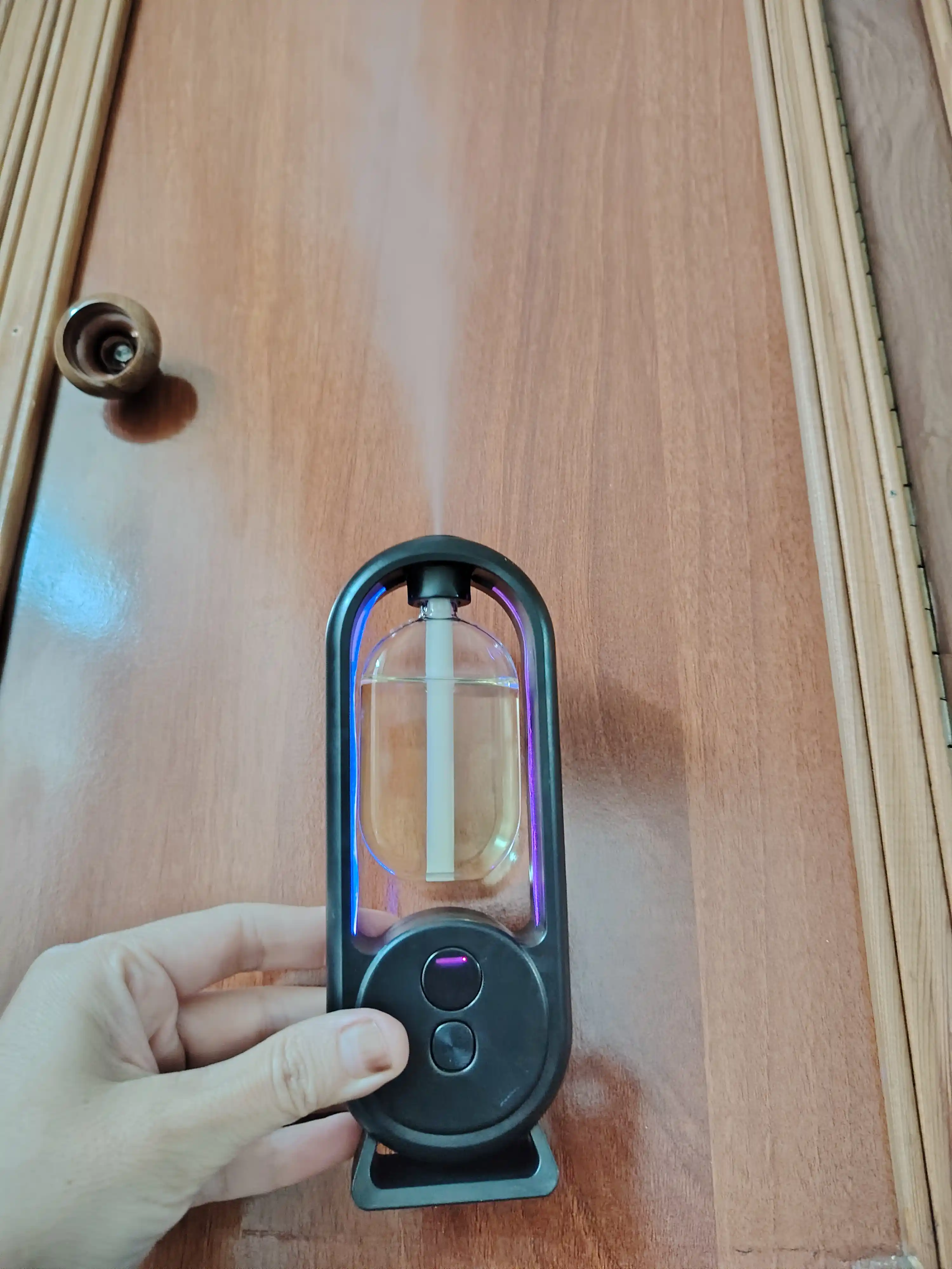 Uy uchun avtomatik havo tozalagich, xushbo'y hid tarqatgich va 1 shisha sovg'a, NS-08