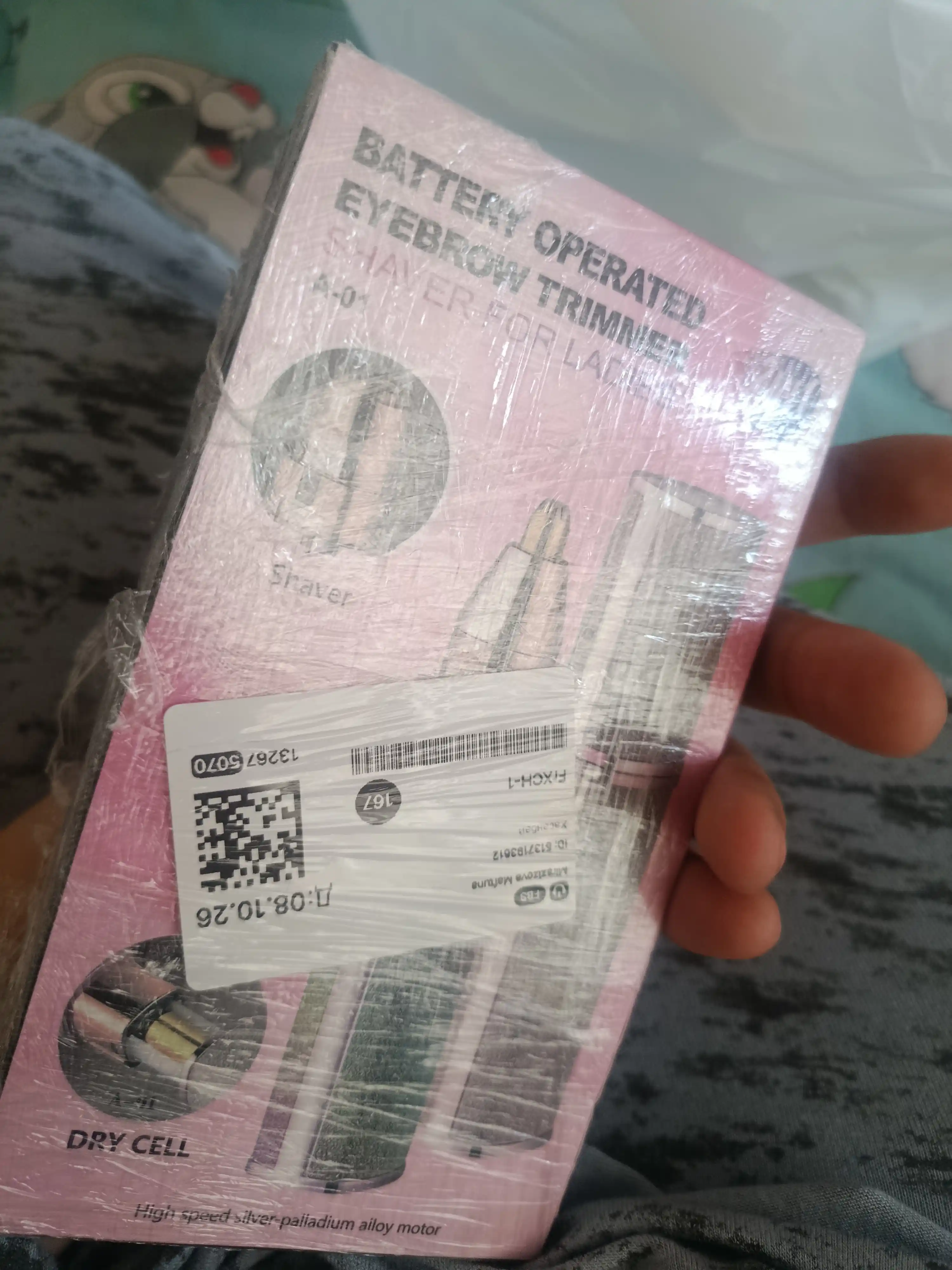 Yuz va tanadagi sochlarni olib tashlash uchun ayollar epilyator-trimmeri