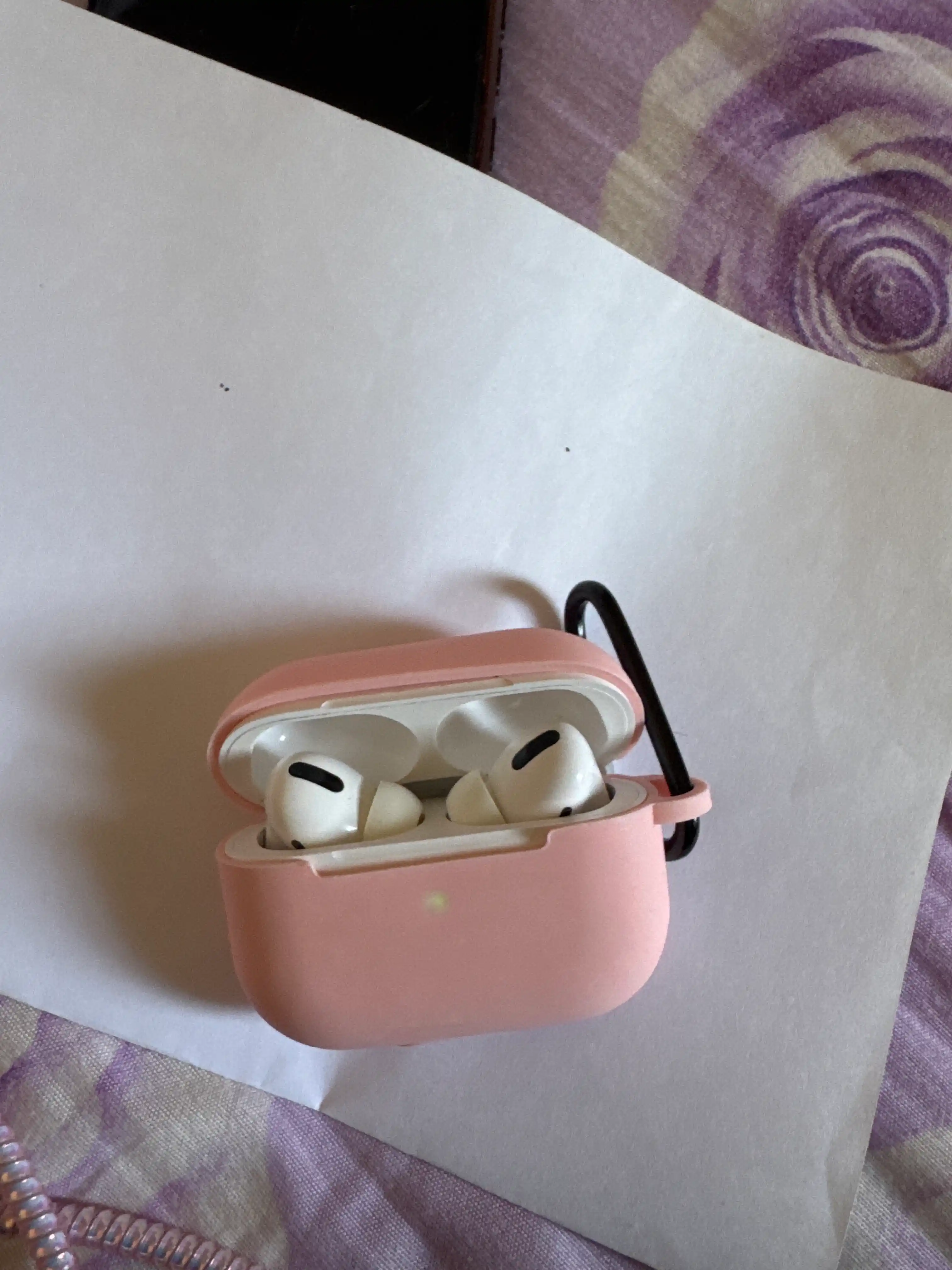 Силиконовый чехол для наушников Airpods Pro