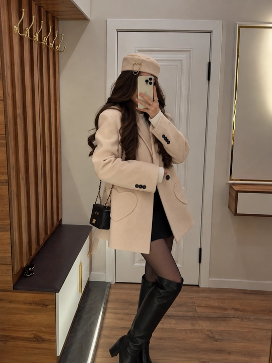 Katta o‘lchamli ayollar pidjagi, ikki yoqlama uzun jaket