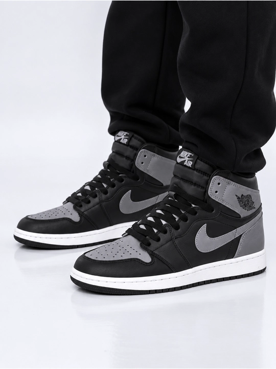 Erkaklar, ayollar va o‘smirlar uchun sport krossovkalari Nike Air Force, o'lchami 40-44