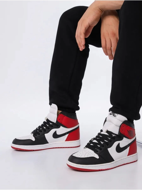 Erkaklar, ayollar va o‘smirlar uchun sport krossovkalari Nike Air Force, o'lchami 40-44