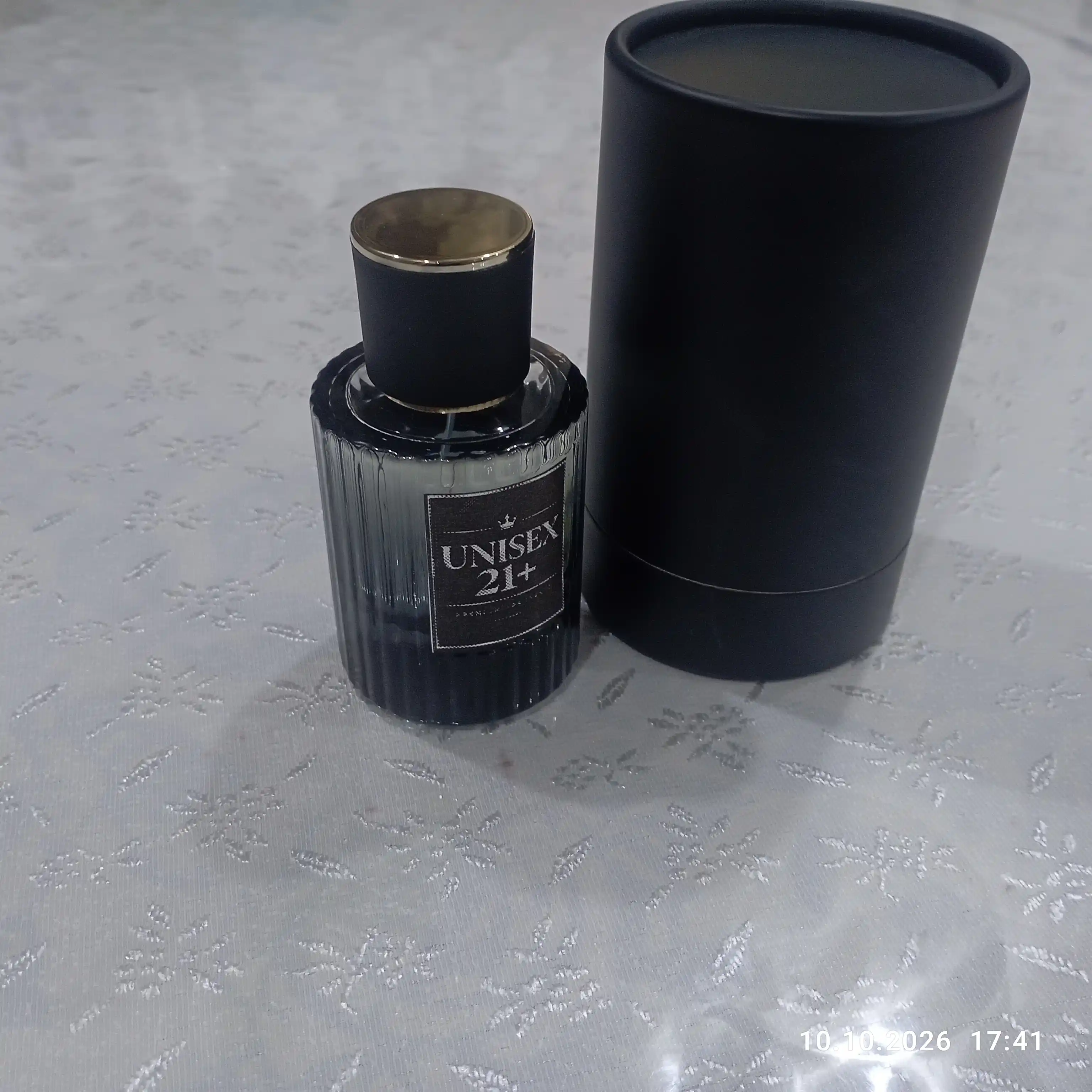Unisex 21+ Eau de Parfum, erkaklar va ayollar uchun uzoq muddatli ta'sirga ega