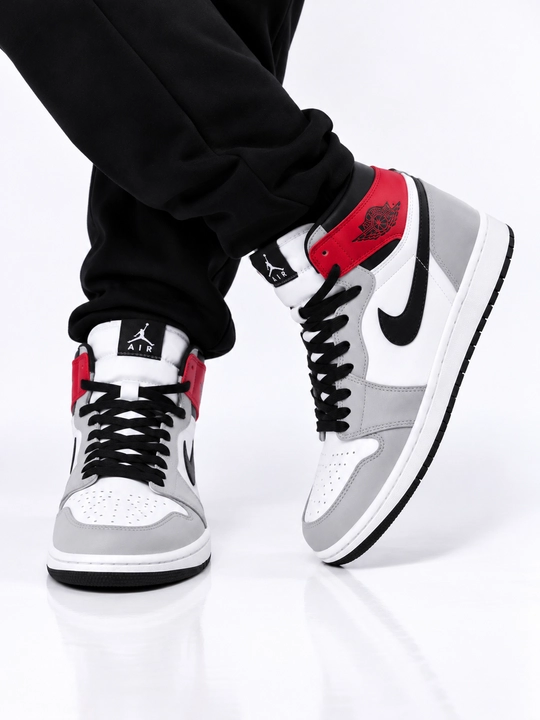 Erkaklar, ayollar va o‘smirlar uchun sport krossovkalari Nike Air Force, o'lchami 40-44