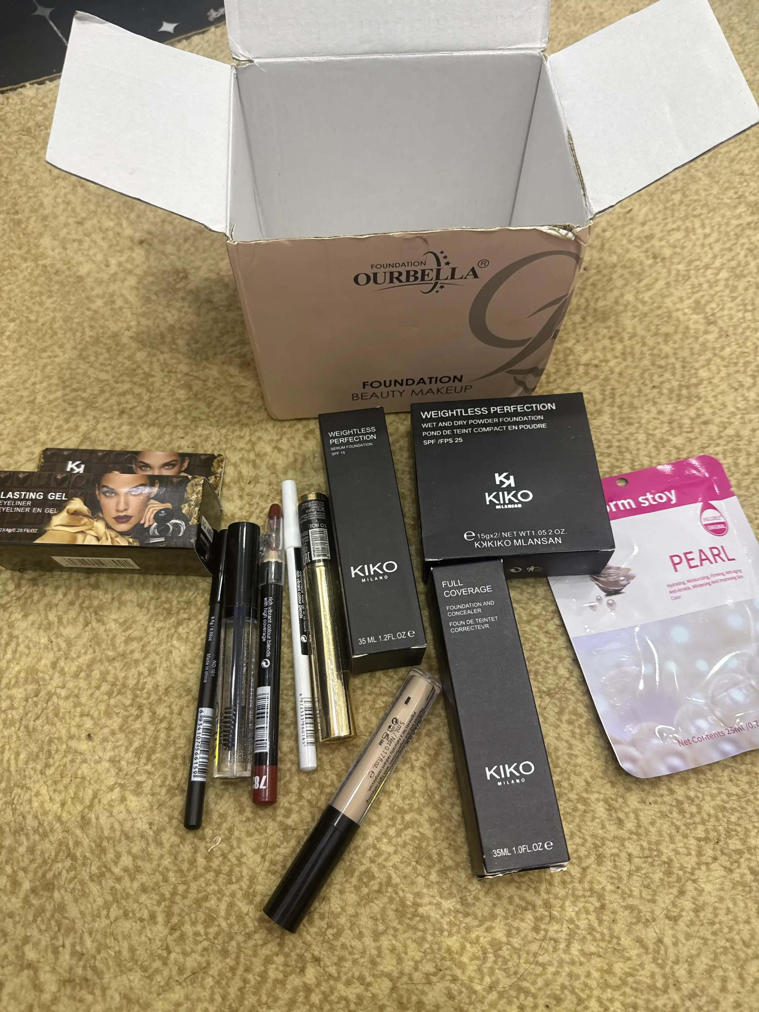 Подарочный набор женской косметики KIKO