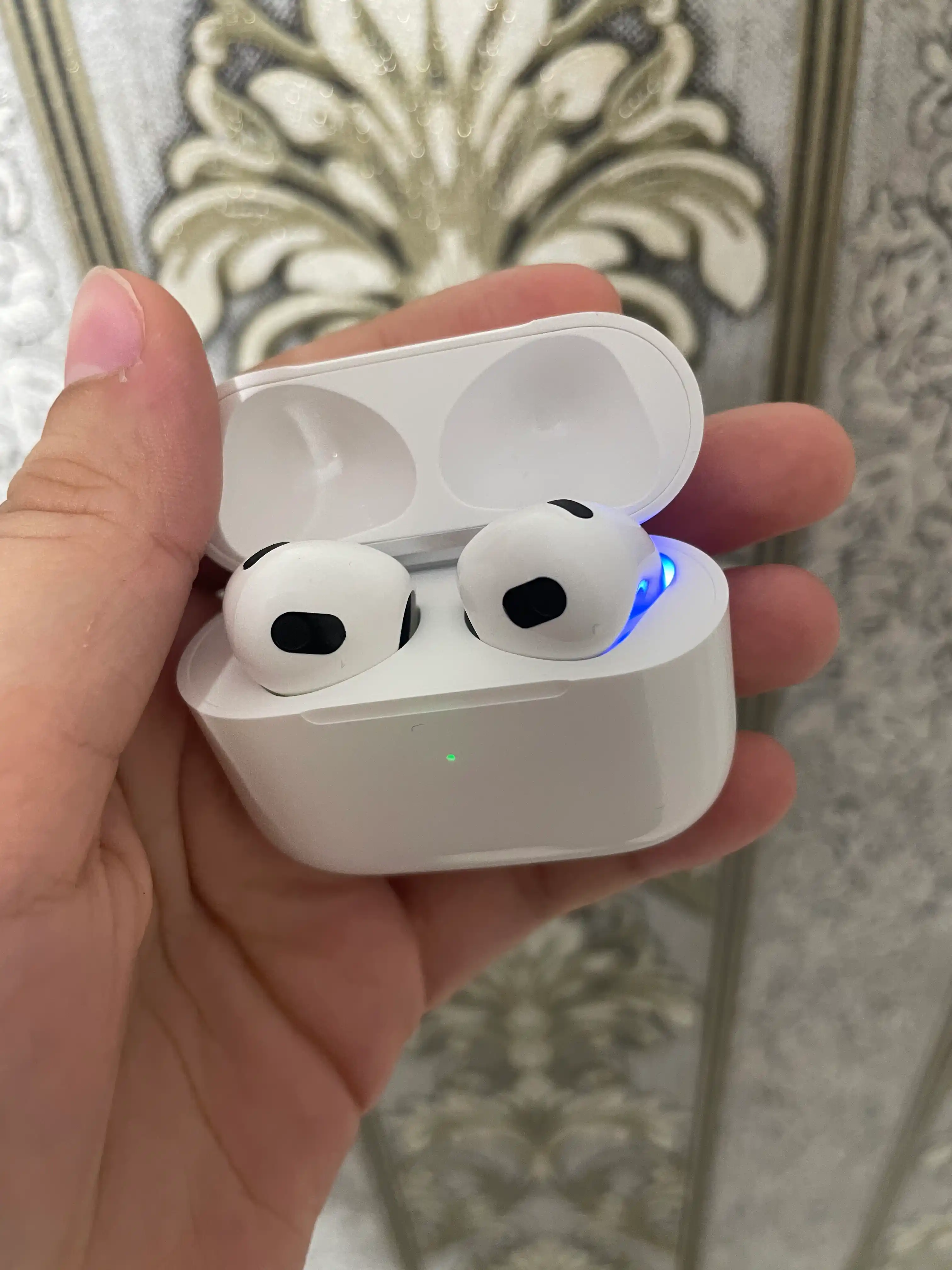 Simsiz quloqchinlar Pro 2, Sensorli keys va mikrafon bilan