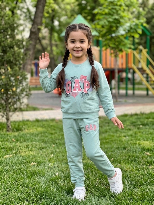 Qizlar uchun bolalar sport kostyumi, svitshot va shim, Minni Maus naqshli