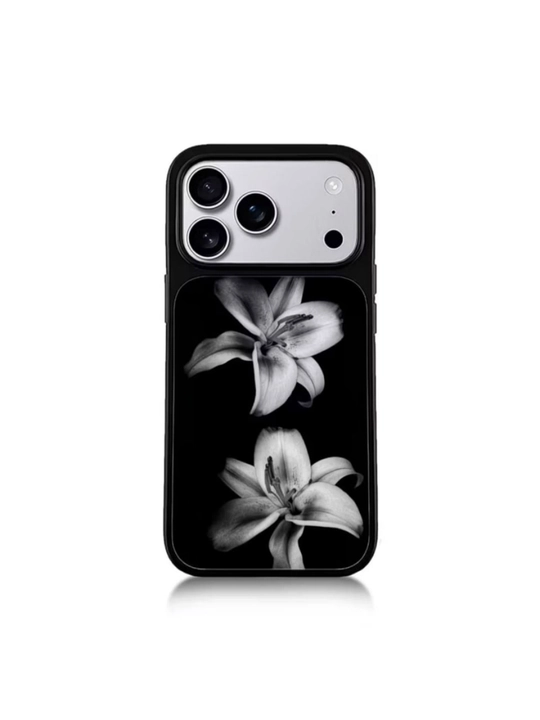 Чехол для iPhone с принтом черно-белые цветы