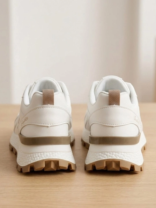 Ayollar krossovkasi, unisex kedalar (36-41)kuz,qish,bahor uchun mos, bir o‘lcham kichikroq