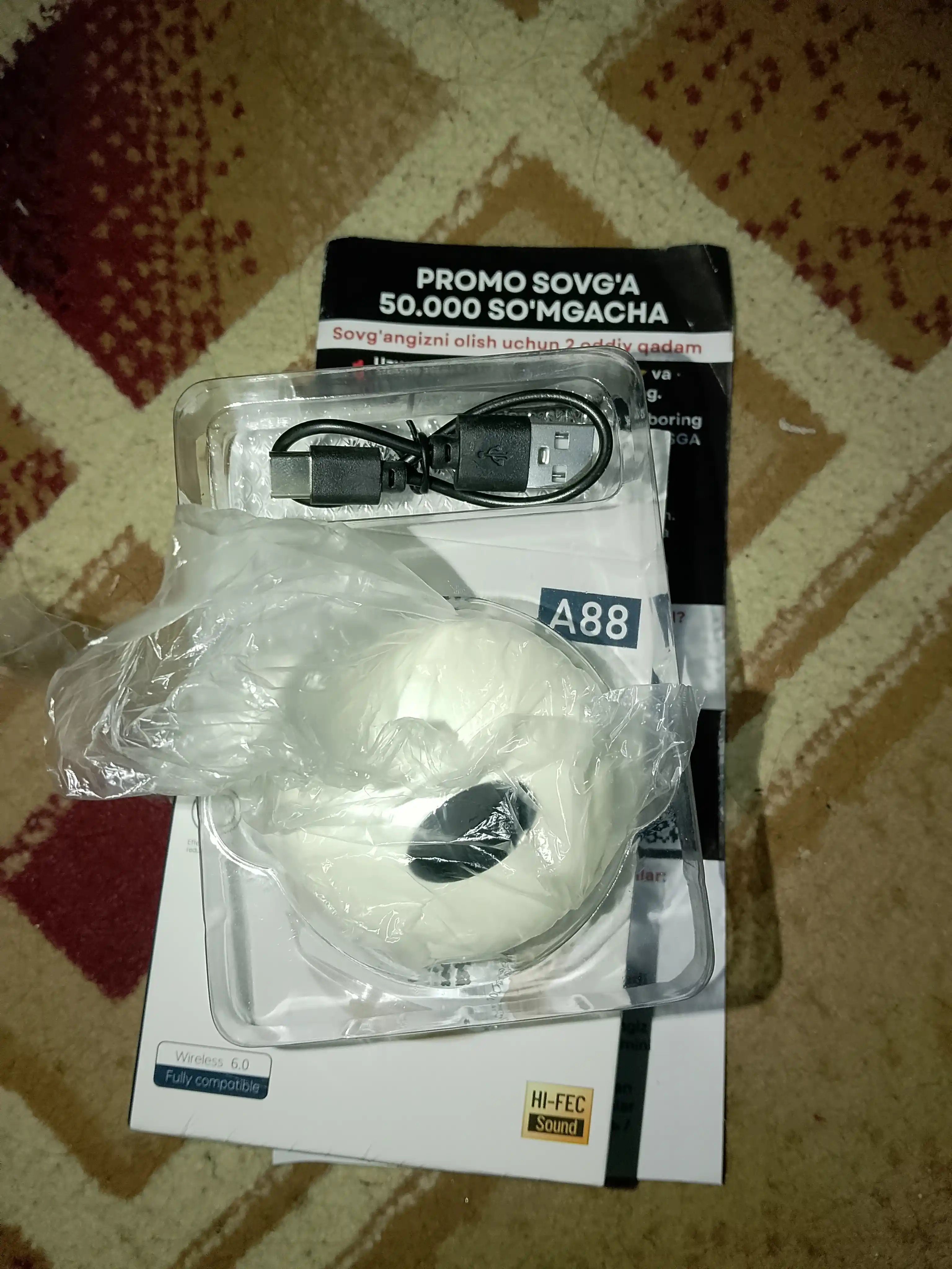 Simsiz quloqchinlar, Bluetooth, IPX5 namlikdan himoyalangan, 30 soat ishlaydi