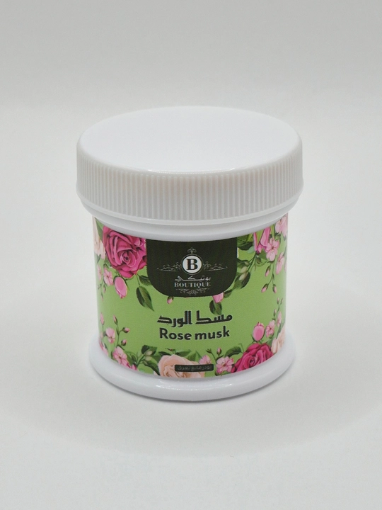 BOUTIQUE Rose Musk parfyumlangan tana kremi, atirgul va mushk iforli - 
