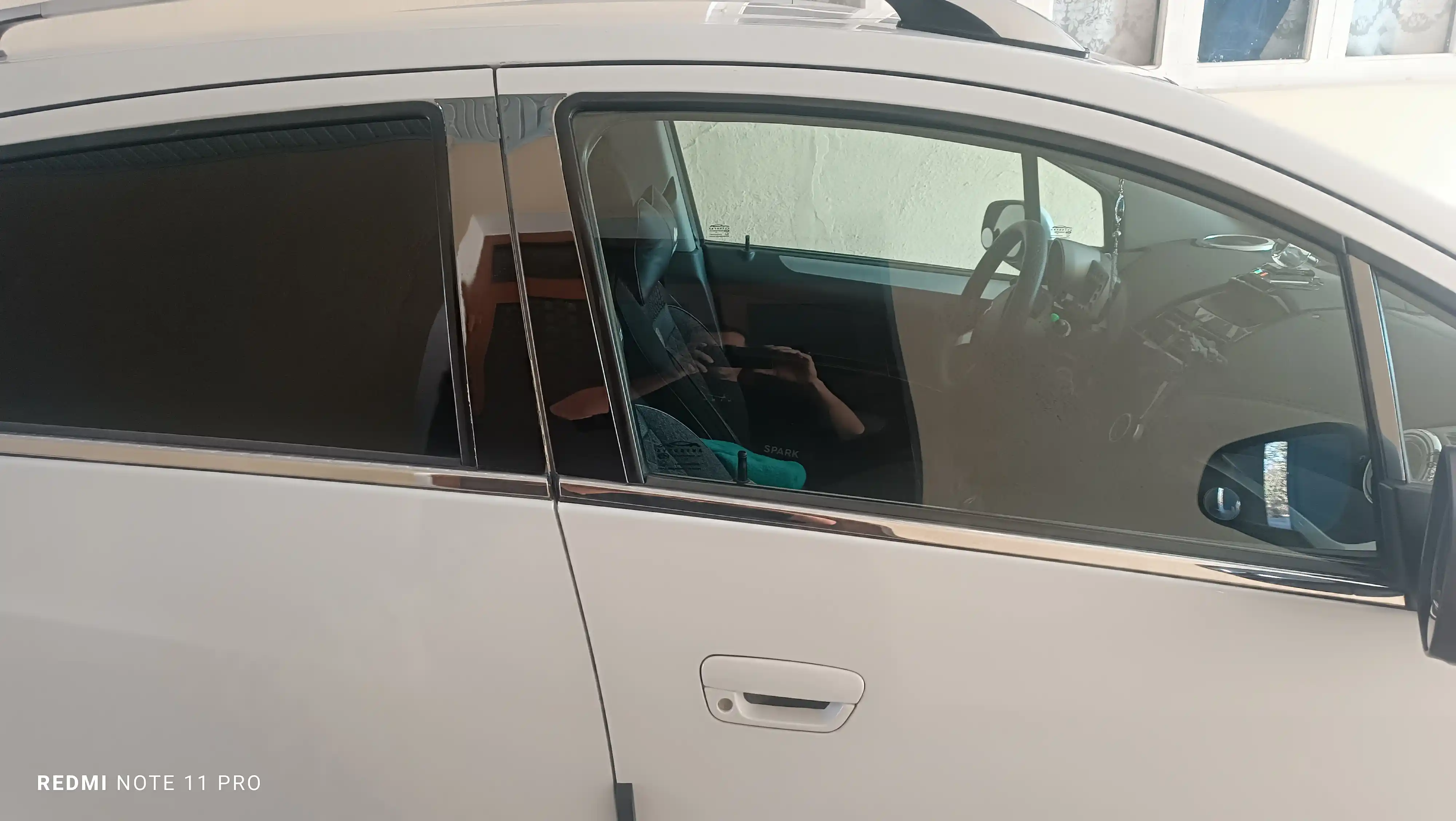 Eshiklari ustunlariga nakladkalar Spark,Cobalt,Nexia,Lacetti,Gentra, Labo,yaltiroq, qora