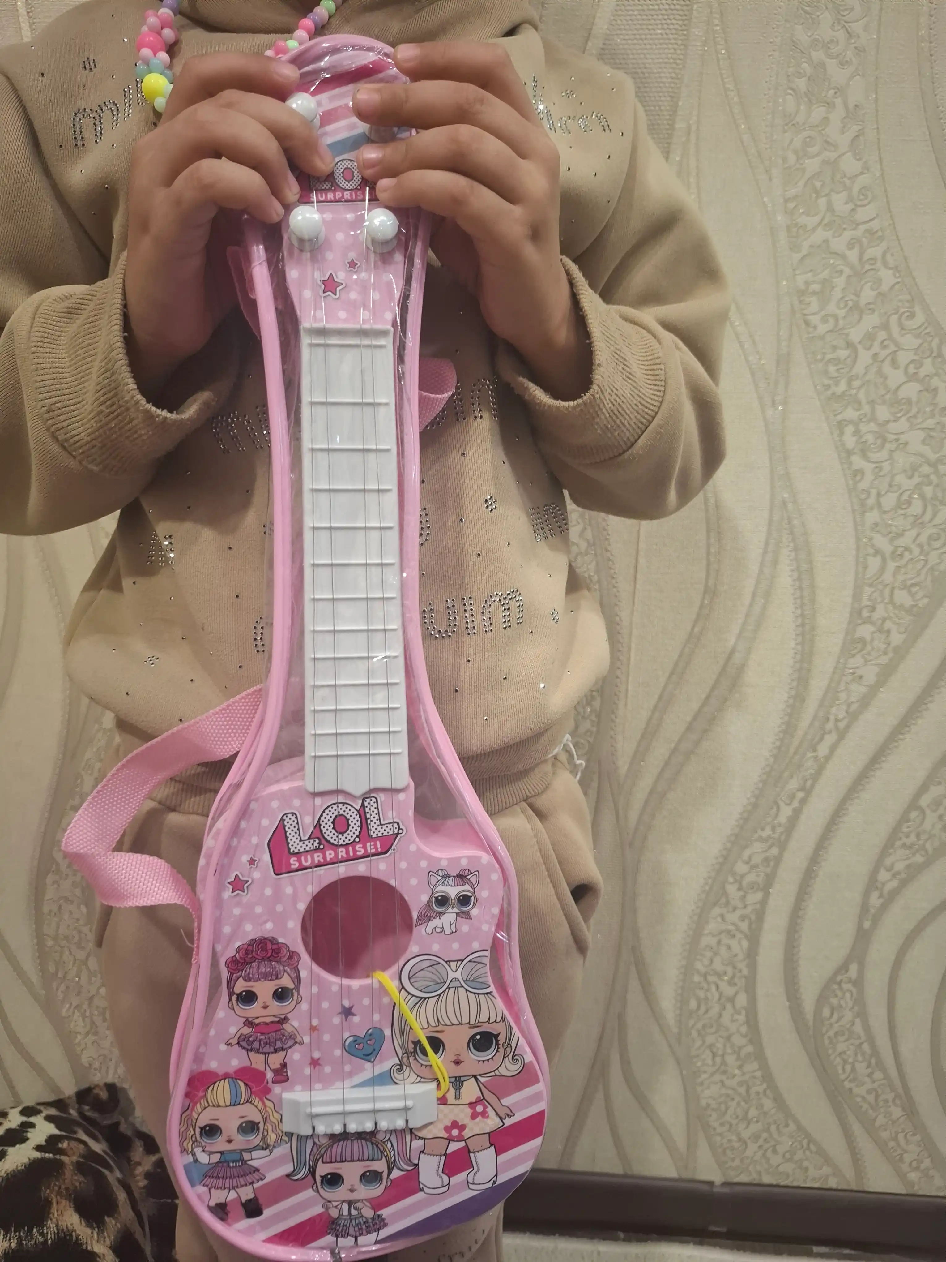 Bolalar gitarasi o‘yinchoq musiqiy gitara