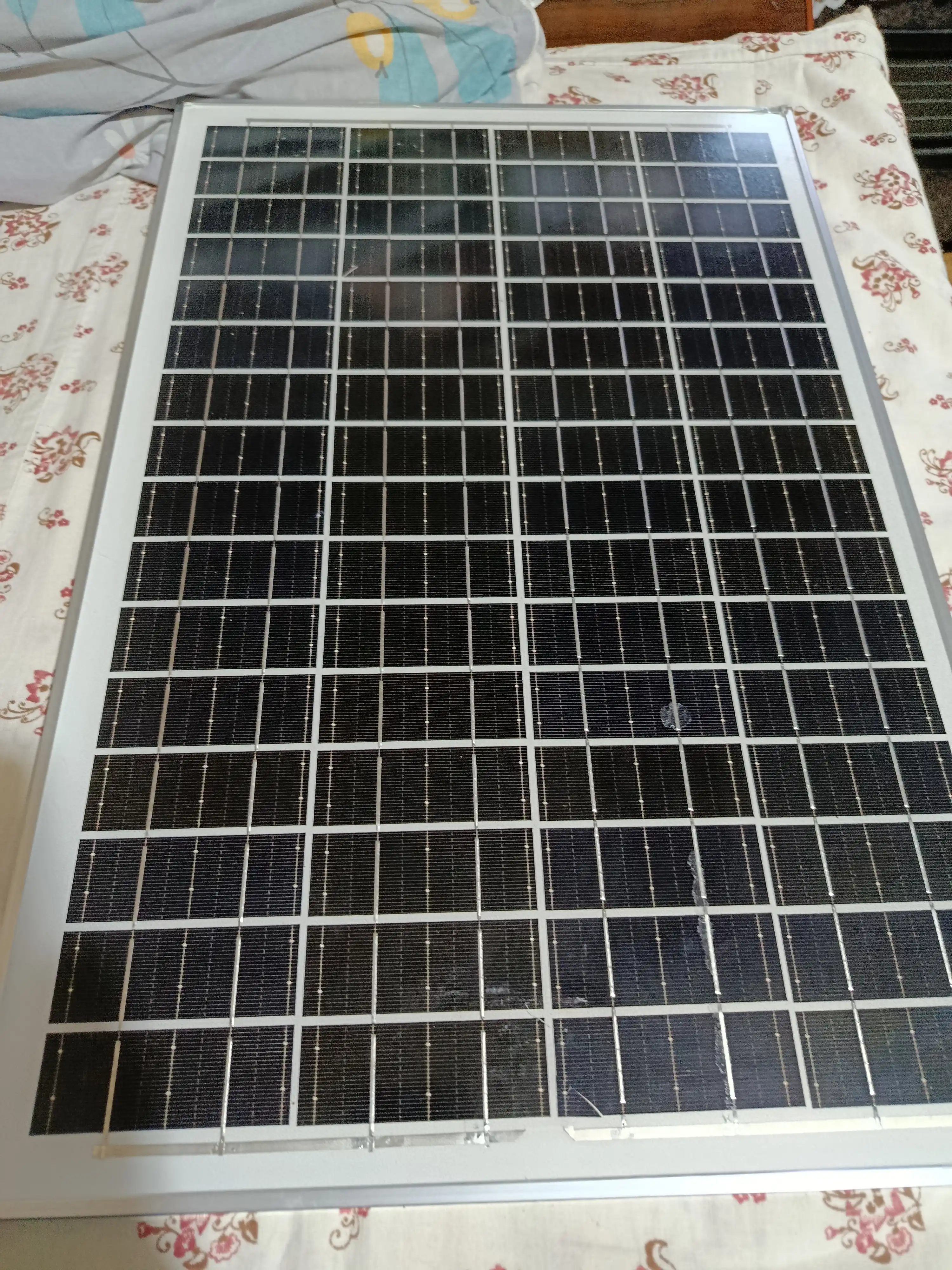 Portativ buklanadigan quyosh paneli
