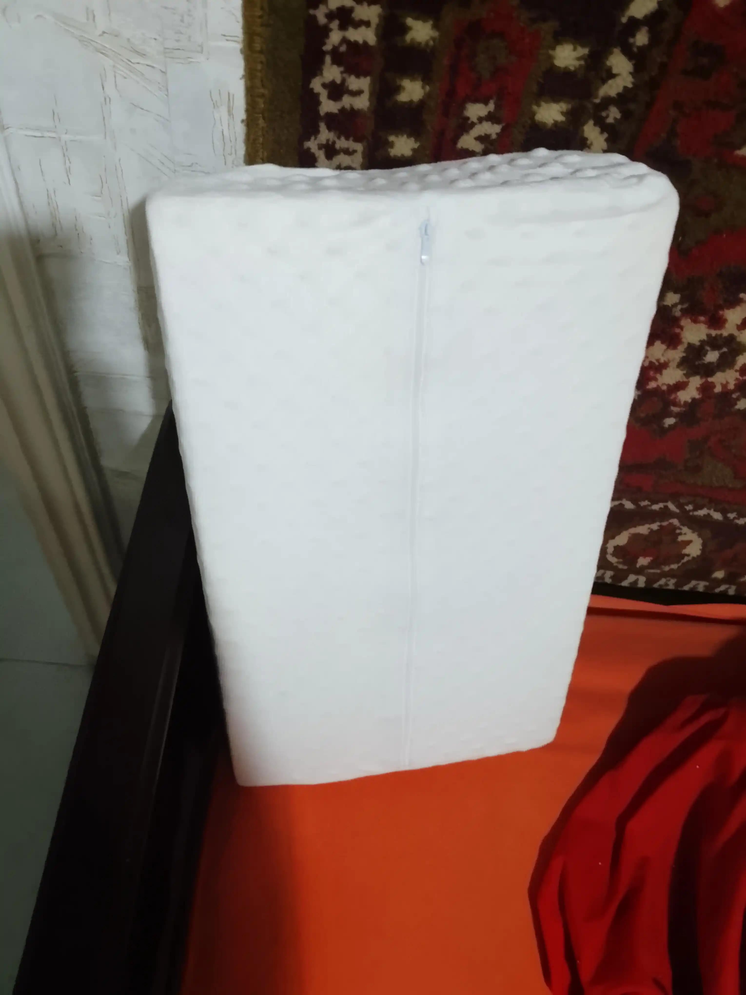 Ortopedik uyqu yostigi Memory Foam, bo‘yin va umurtqa uchun, gipoallergen, anatomik shakl