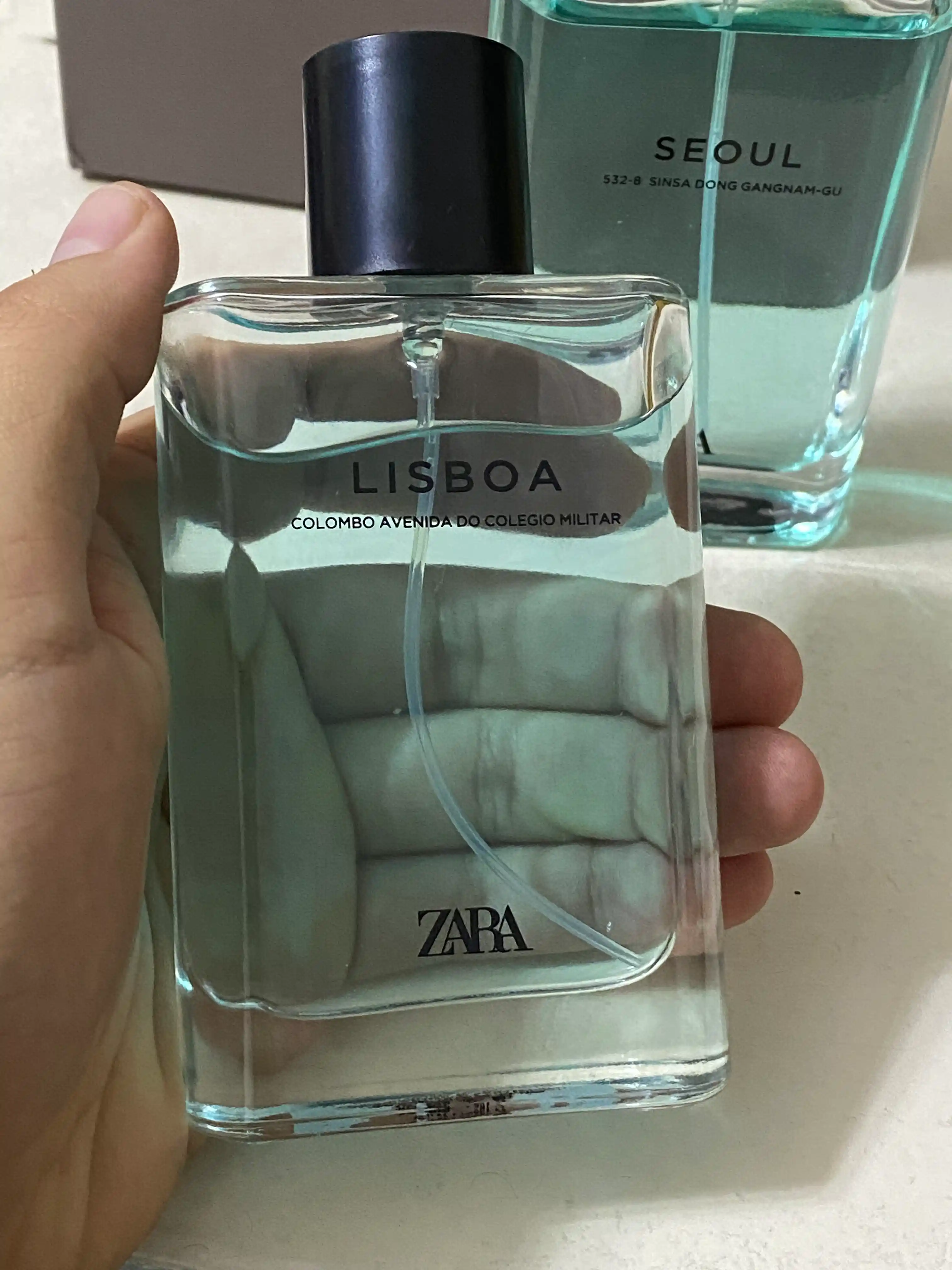 Zara Seoul va Lisboa erkaklar atirlari to'plami
