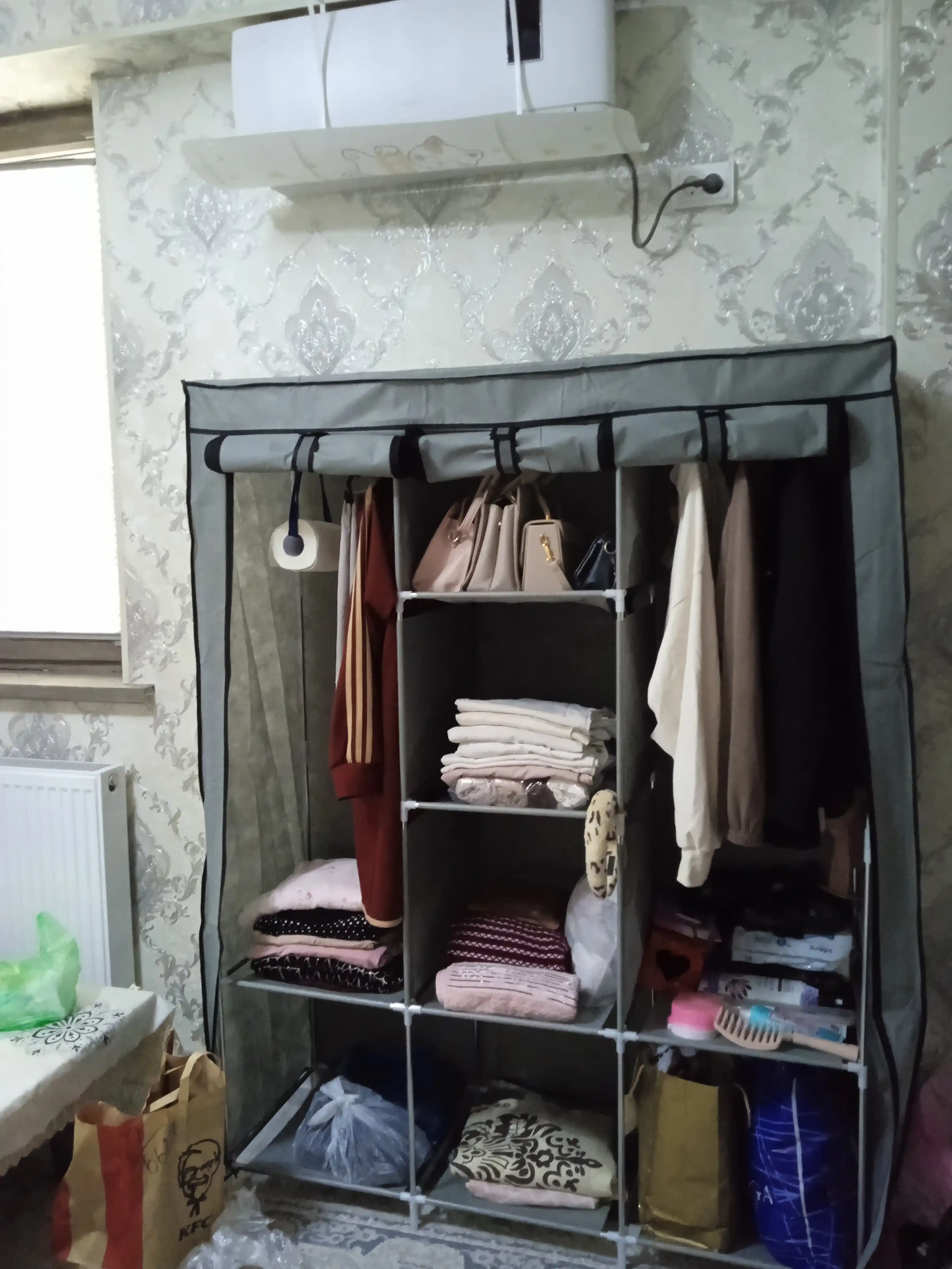 Shkaf kiyimlar uchun,yig‘iladigan matoli konstruksiya,javonli saqlash organayzeri uy uchun