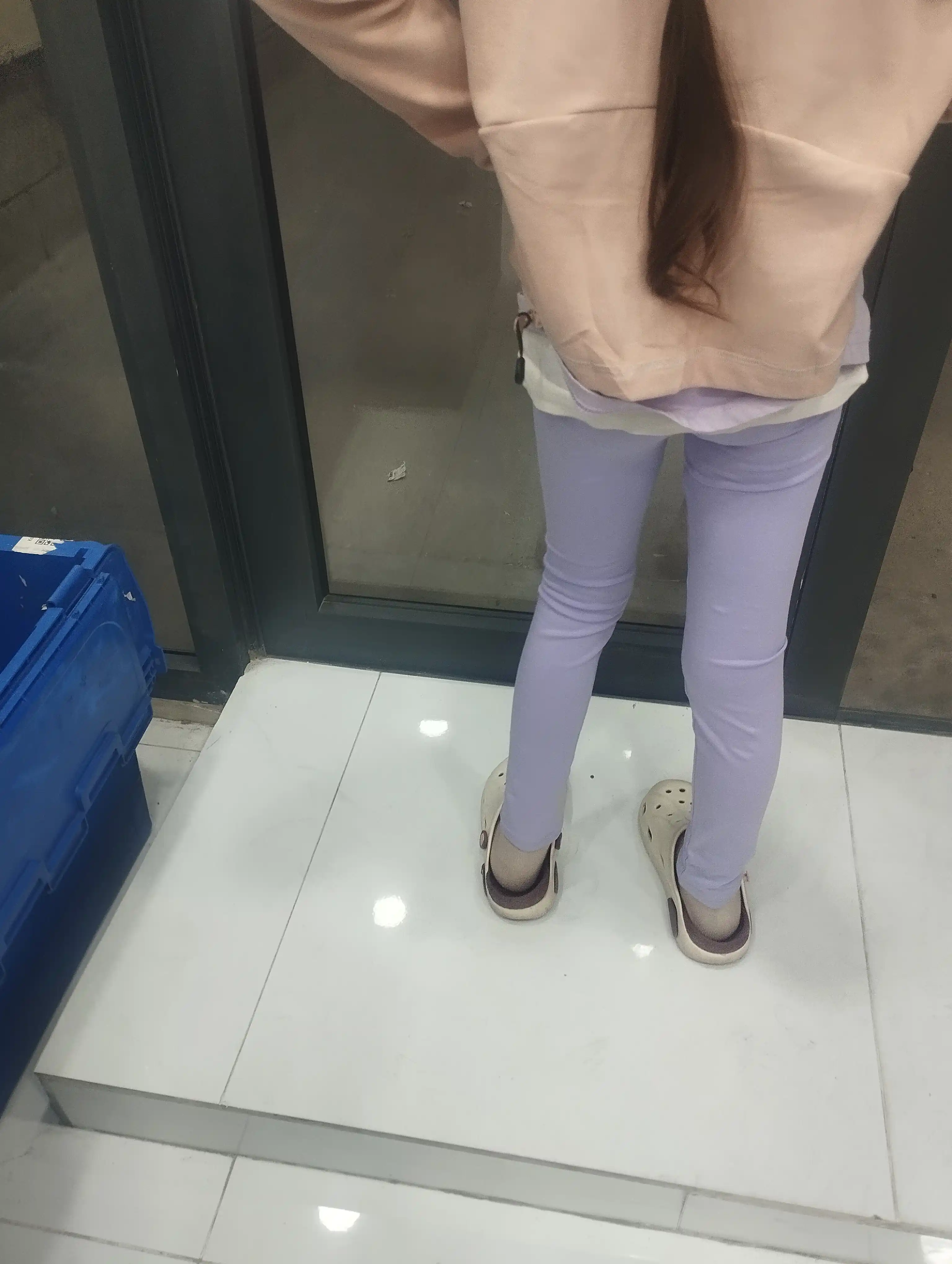 Lasin qizlar uchun bahorgi lasina, 3 ta rang