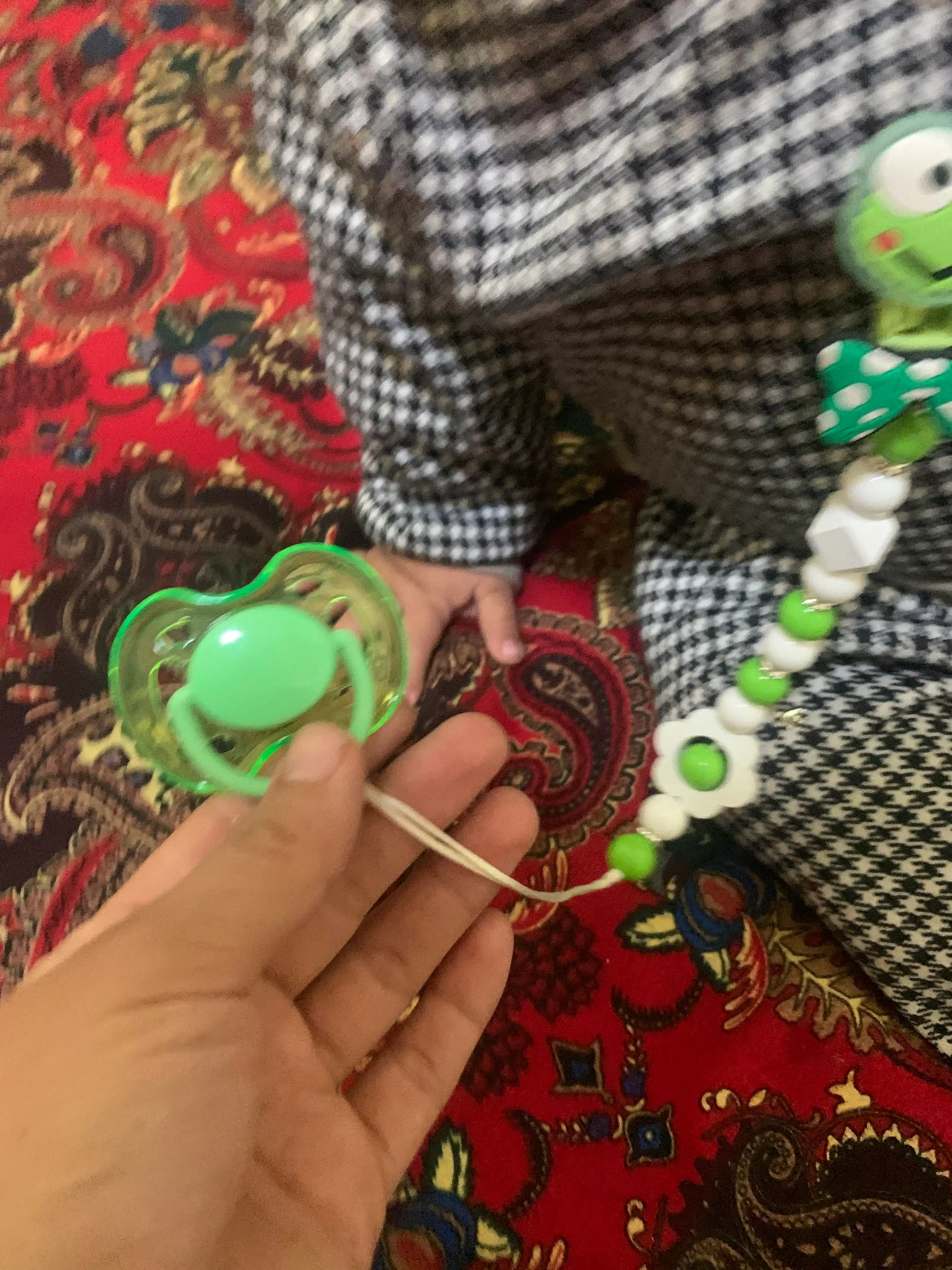 Babyland silikonli ortodontik so'rg'ich, qopqoq bilan, 0-6-18 oylik