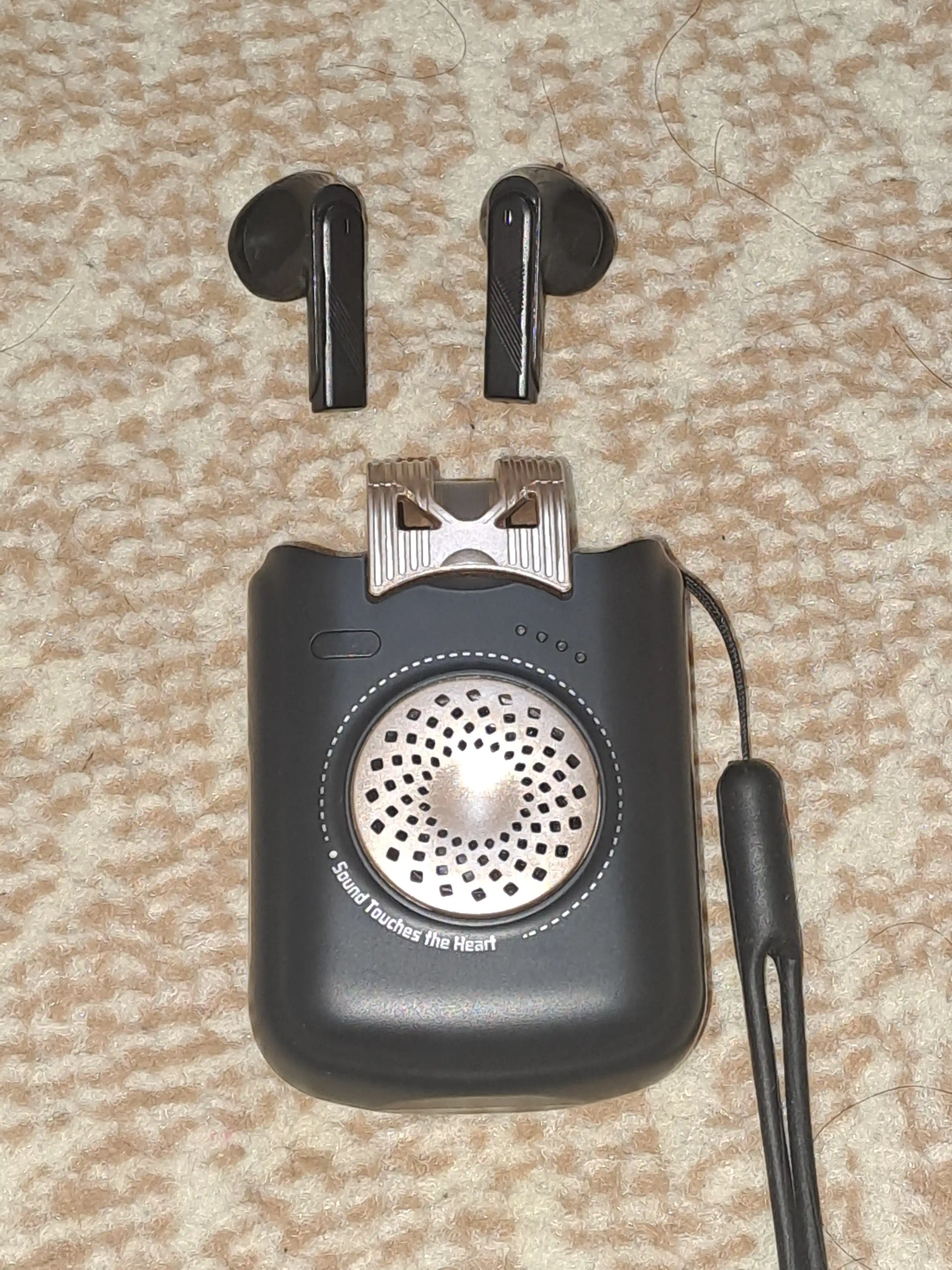 Simsiz Bluetooth kolonka + quloqchinlar, 2v1 da, sensorli, namlikdan himoya, kalonka