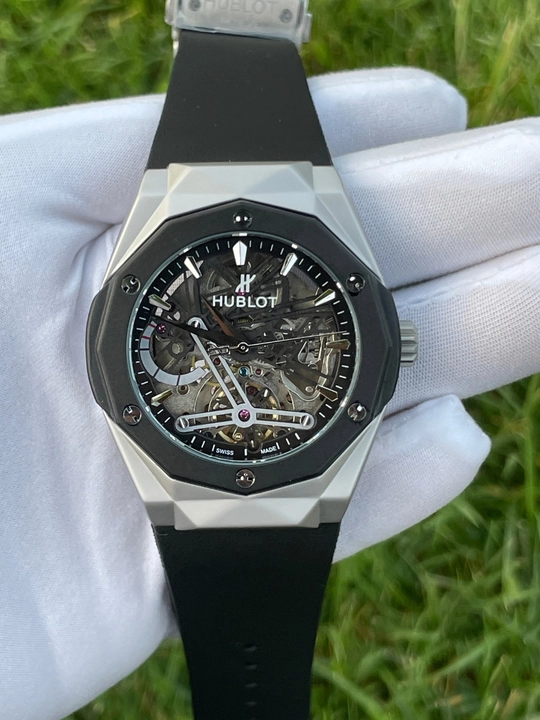 Hublot Skeleton White — Erkaklar uchun zamonaviy qo‘l soati