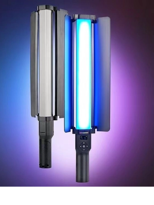 RGB LED ZGRL 2000 — свет для фото и видео, 204 LED, аккумулятор 10000 мА·ч