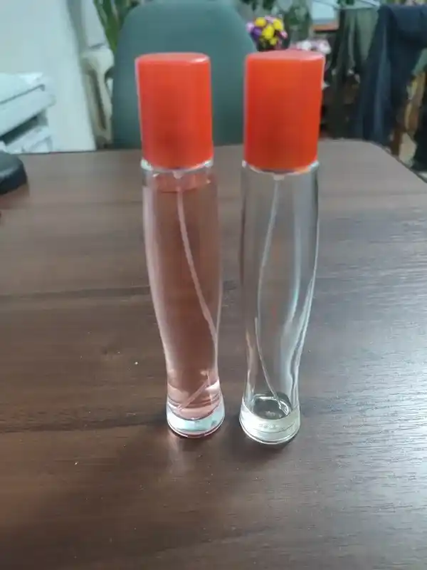 Ayollar uchun Avon Summer White Sunset Xushbo'ylangan suv yengil yozgi xushbo‘y hid, 50 ml
