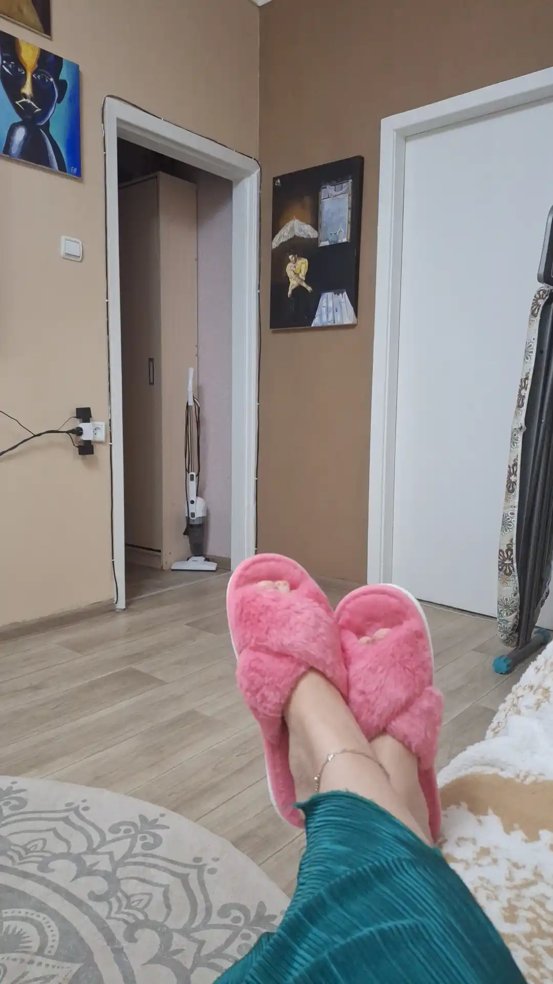 Мягкие, удобные тапочки для дома