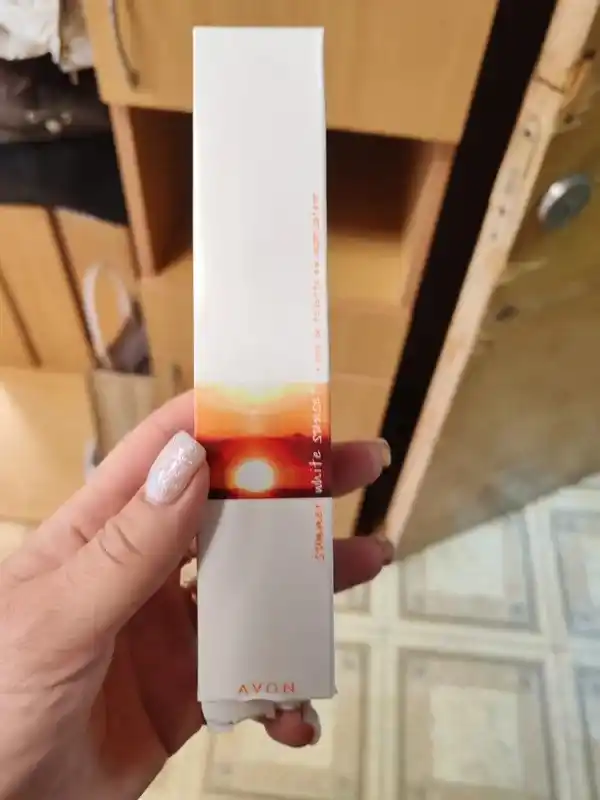 Ayollar uchun Avon Summer White Sunset Xushbo'ylangan suv yengil yozgi xushbo‘y hid, 50 ml