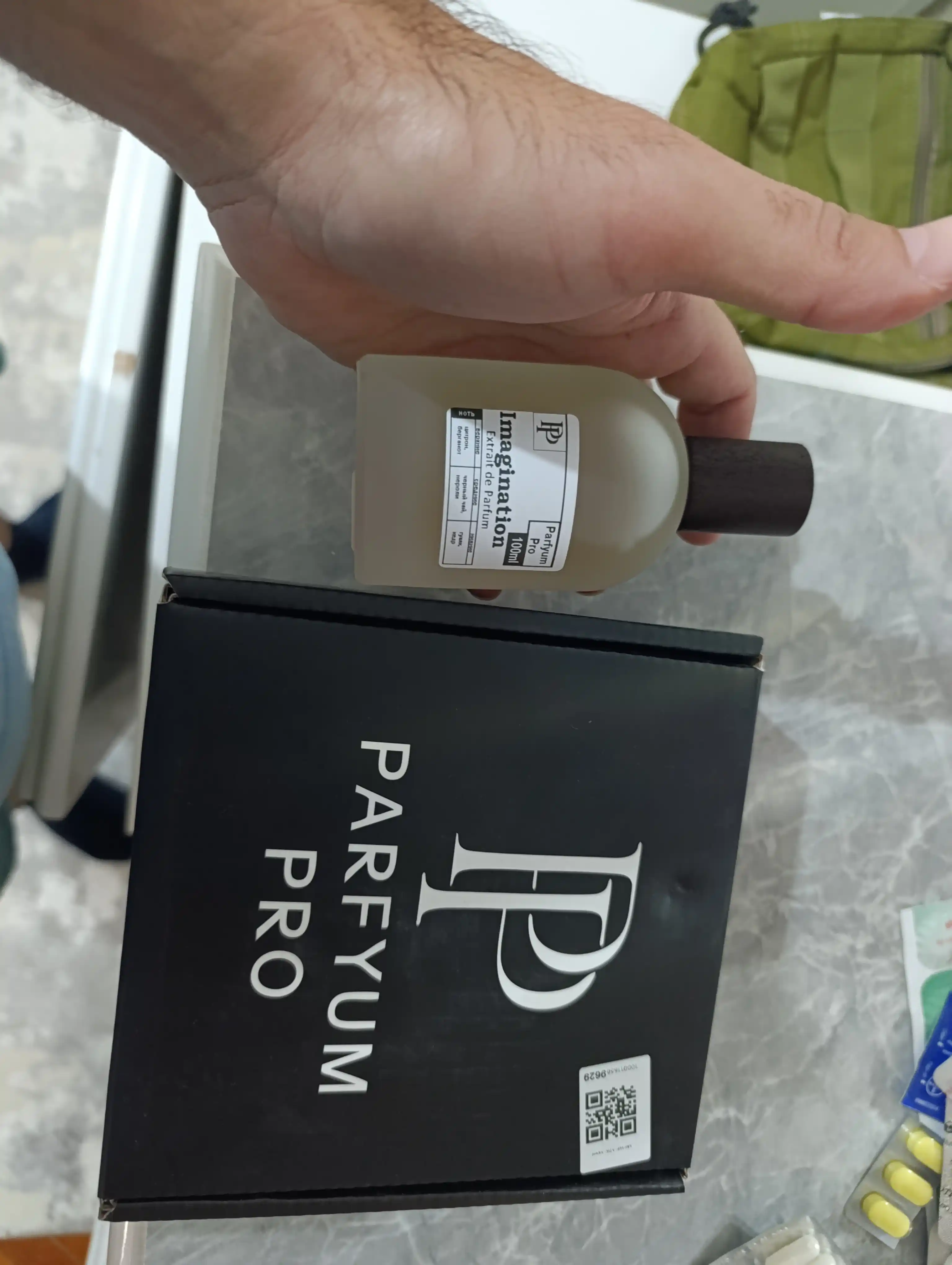 Parfyumlangan suv probnikda Louis Vuitton Imagination by Parfyum Pro