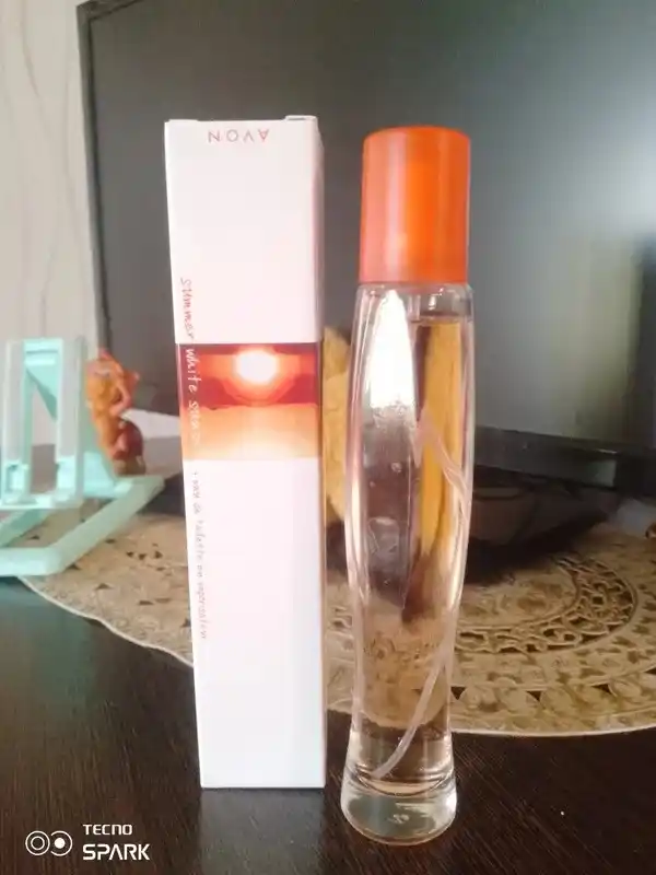 Ayollar uchun Avon Summer White Sunset Xushbo'ylangan suv yengil yozgi xushbo‘y hid, 50 ml