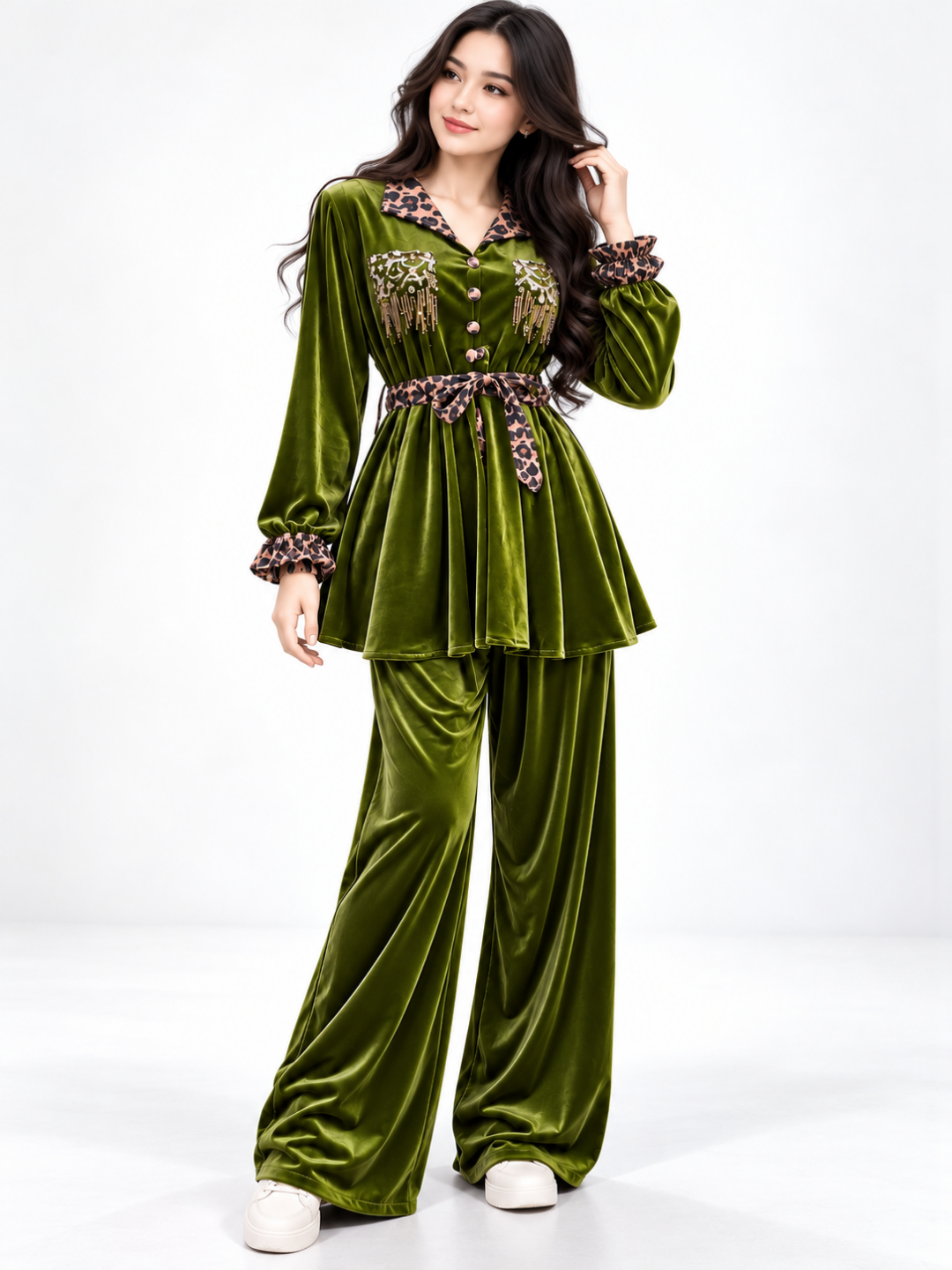 Ayollar uchun velvet dvoyka, uy kostyumi, keng shimli komplekt