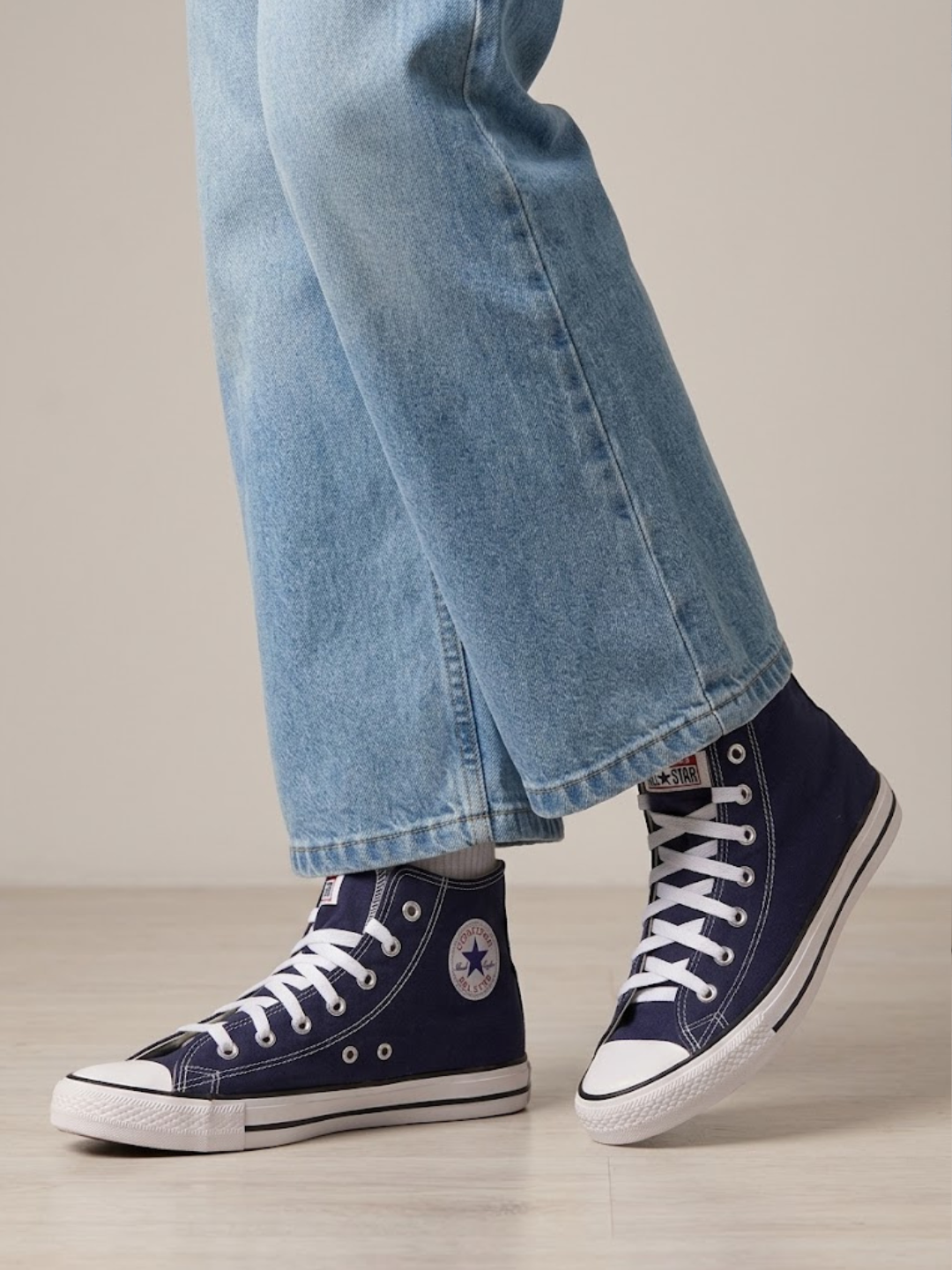 Kedalar Converse sport uchun, yoz-kuz-bahor mavsumi uchun
