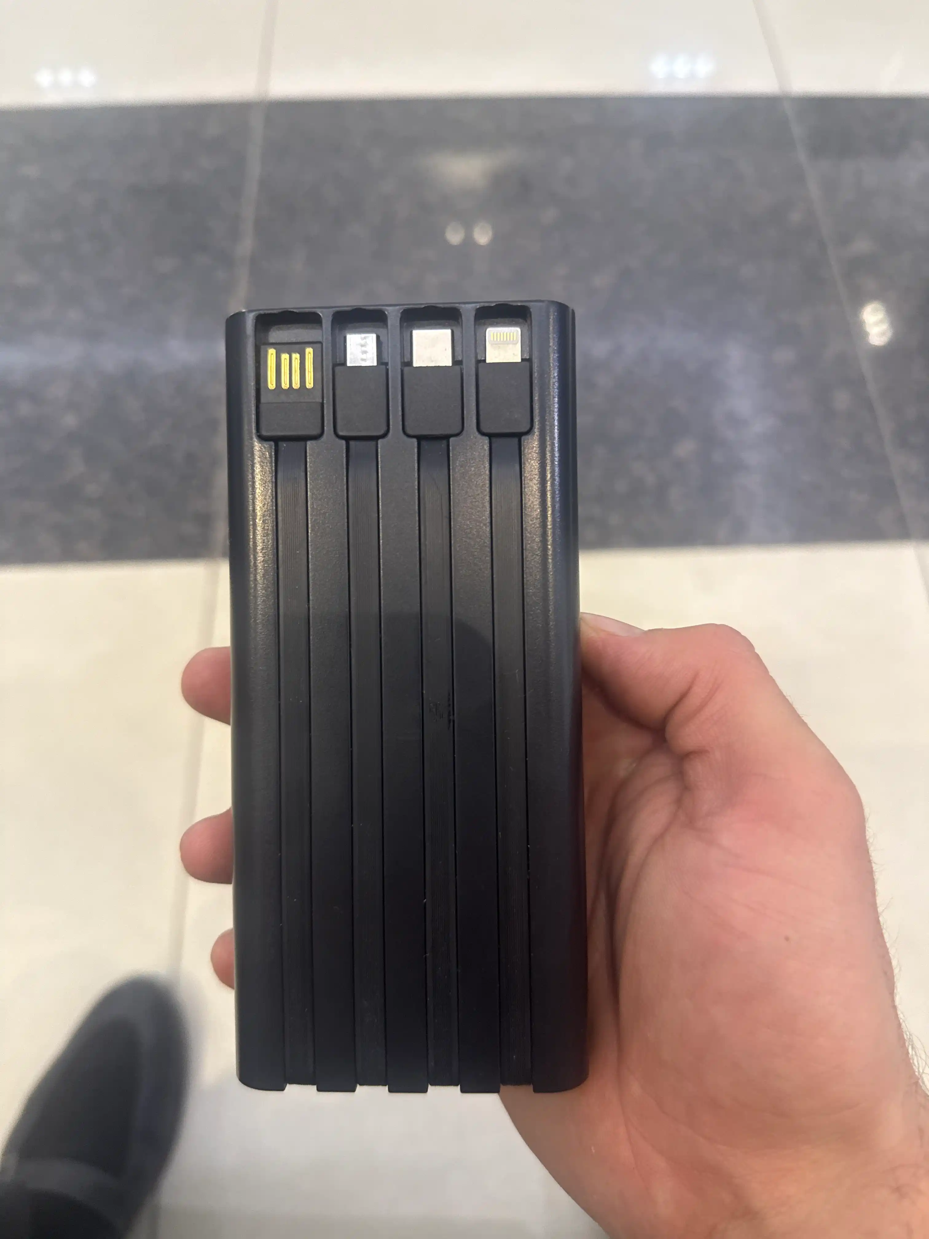 Power Bank 20000mA 66-22.5W tezkor quvvat bilan tashqi akkumulyatori, +4 kabel bilan