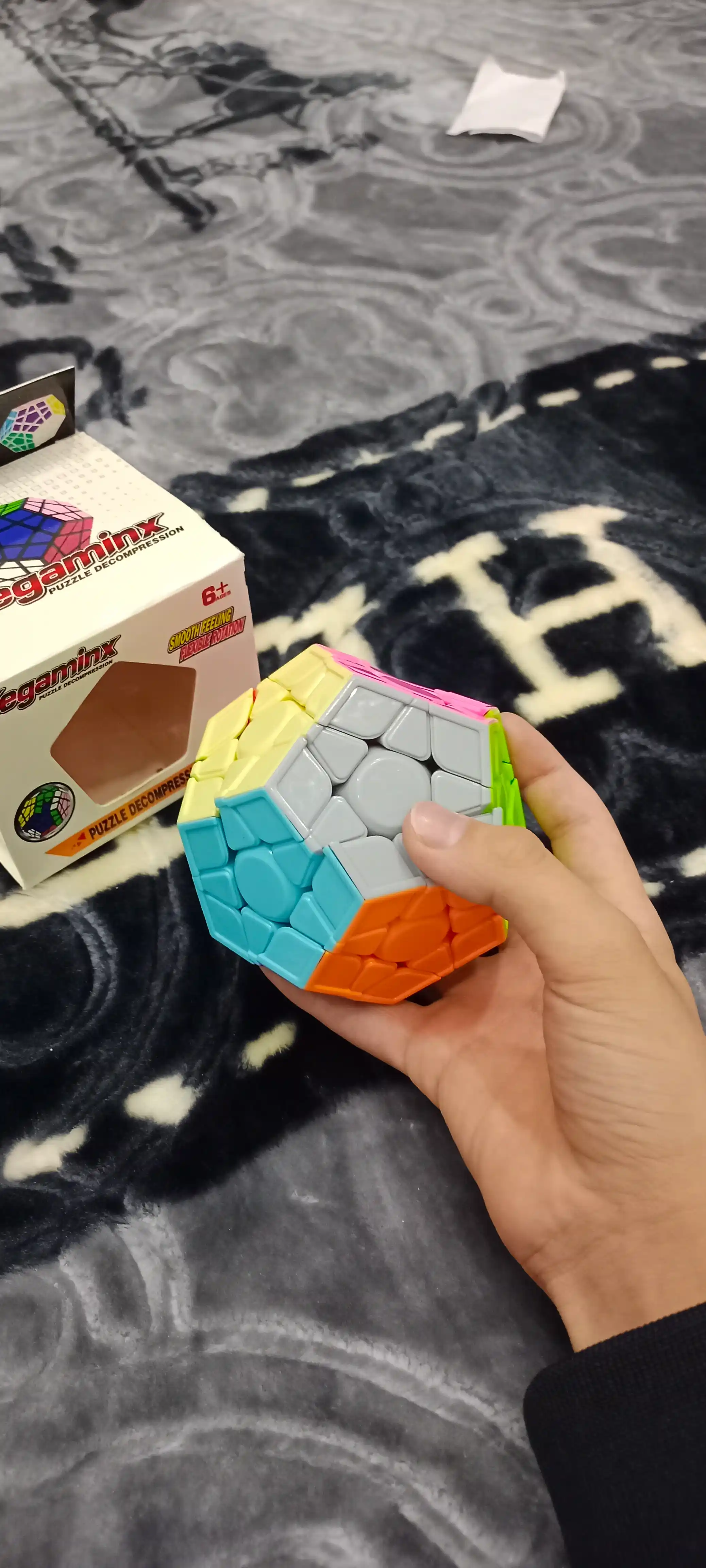 "Megamix" kubik rubik boshqotirmasi - rivojlantiruvchi,stressga qarshi o‘yinchoq