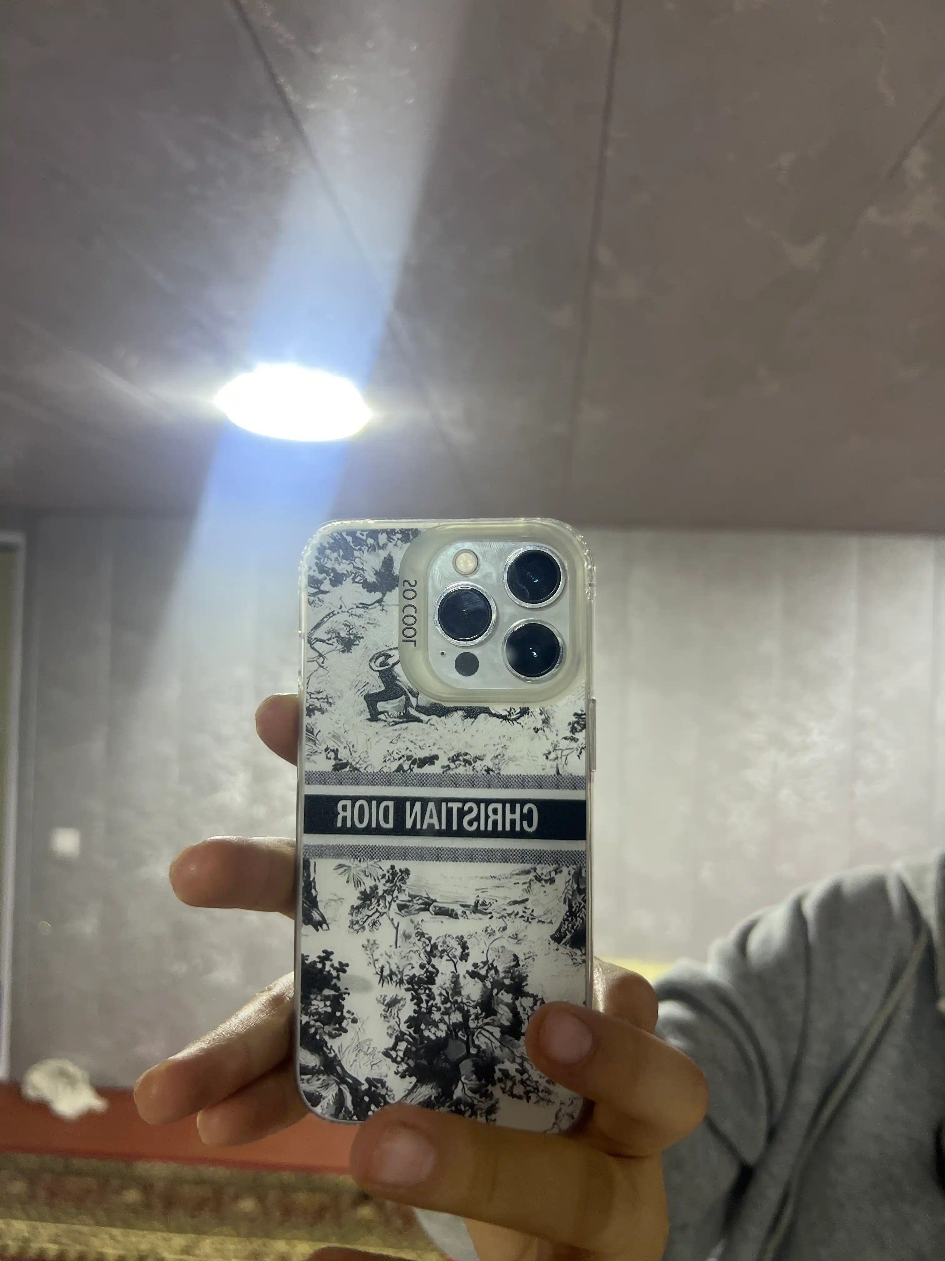 Чехол на iPhone 13, 14, 15 про