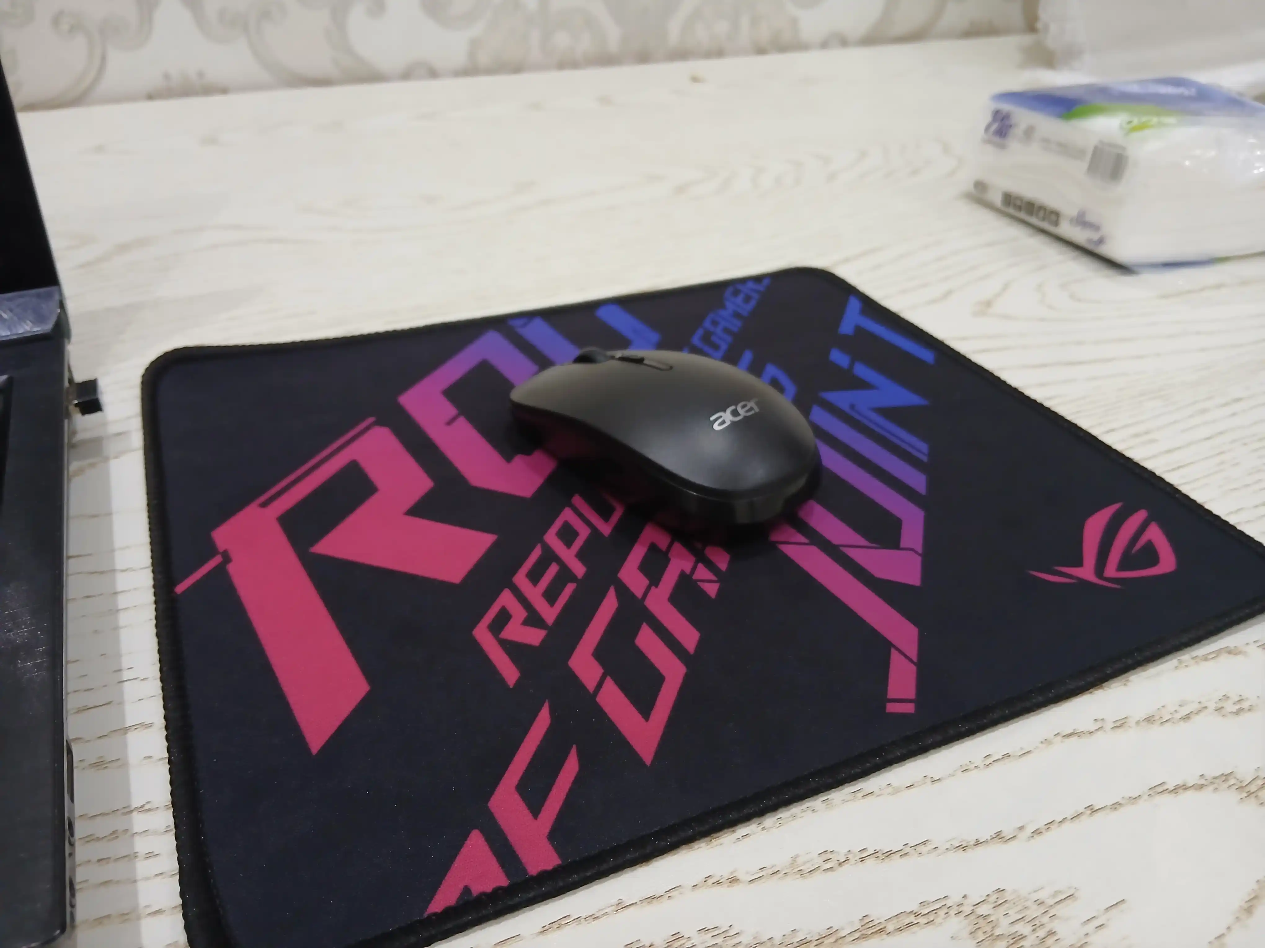 Kompyuter sichqoncha gilamchasi Asus ROG, 30 x 25 sm