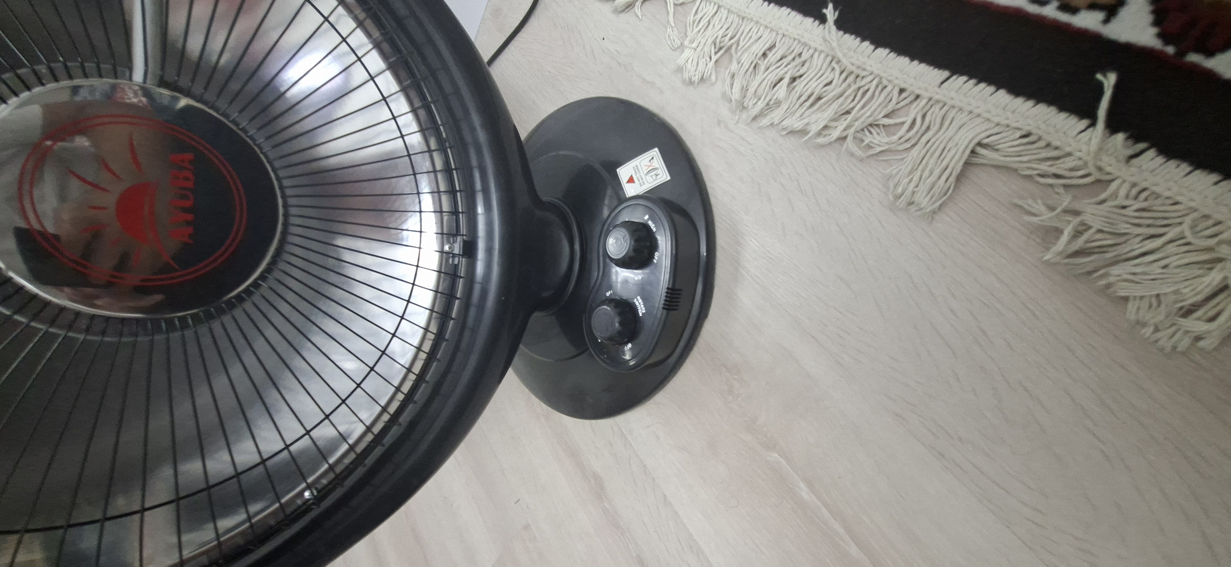 AYUBA Quyosh elektr isitgichi, 25 m² gacha, 2 rejimli