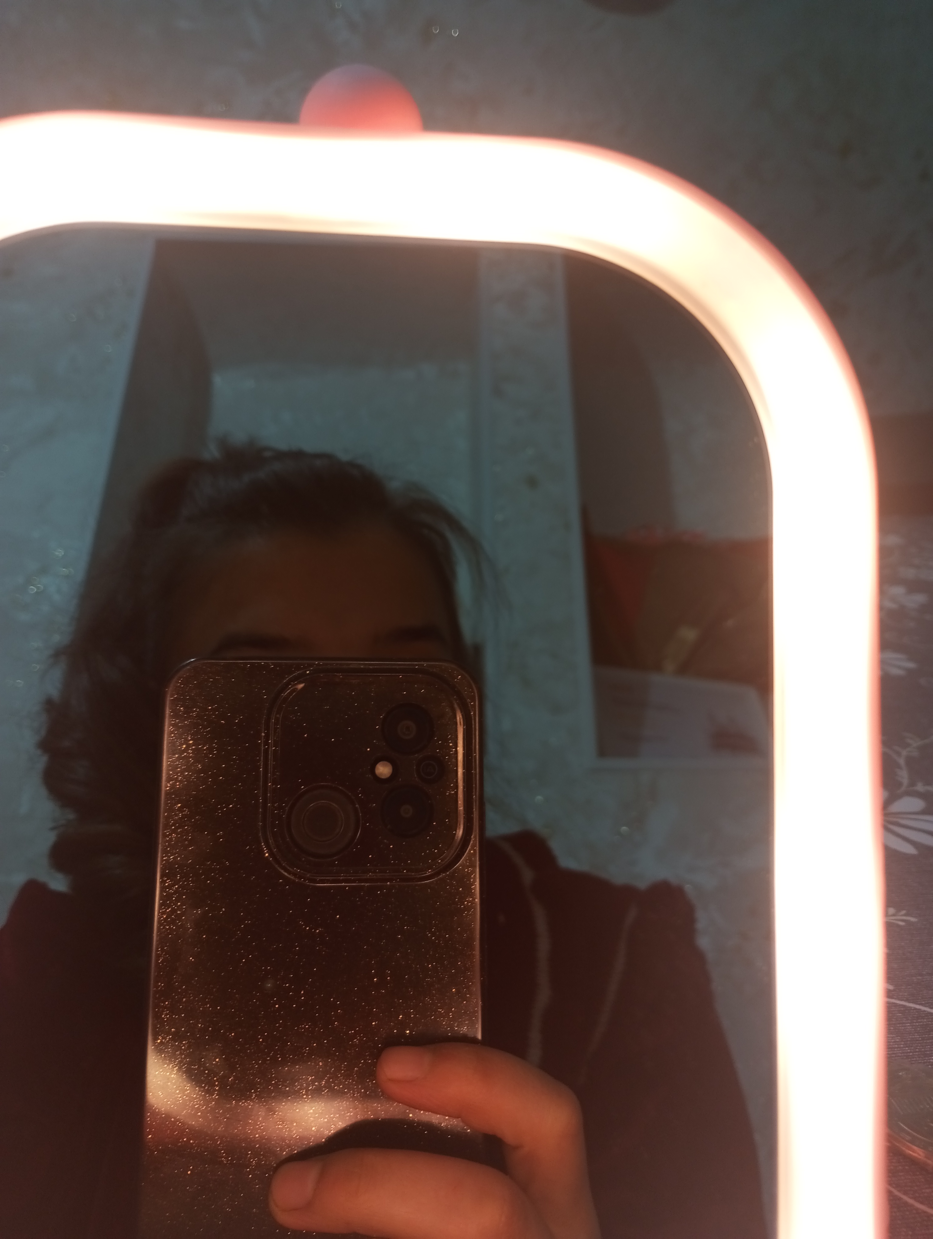 LED yoritgichli kosmetik ko‘zgu — 360° aylanuvchi stol usti oynasi, makiyaj uchun