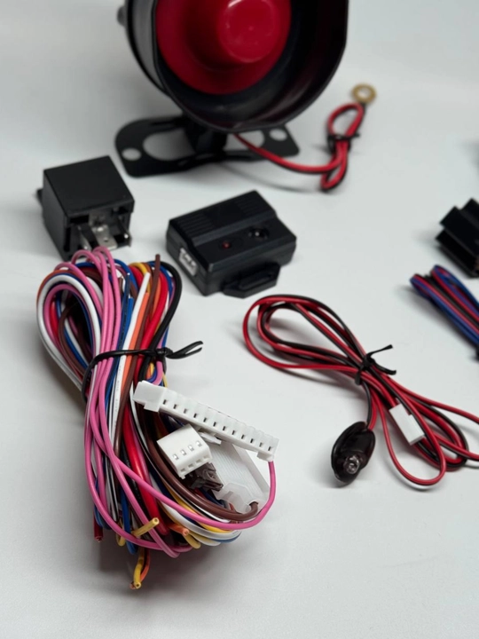 WAYZER-TECH 909S LCD displeyli avtomobil signalizatsiyasi, 2 ta pult bilan