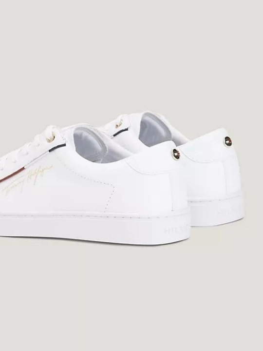 Tommy Hilfiger" oq ayollar kedyari