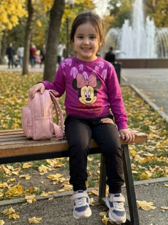 Qizlar uchun bolalar sport kostyumi, svitshot va shim, Minni Maus naqshli