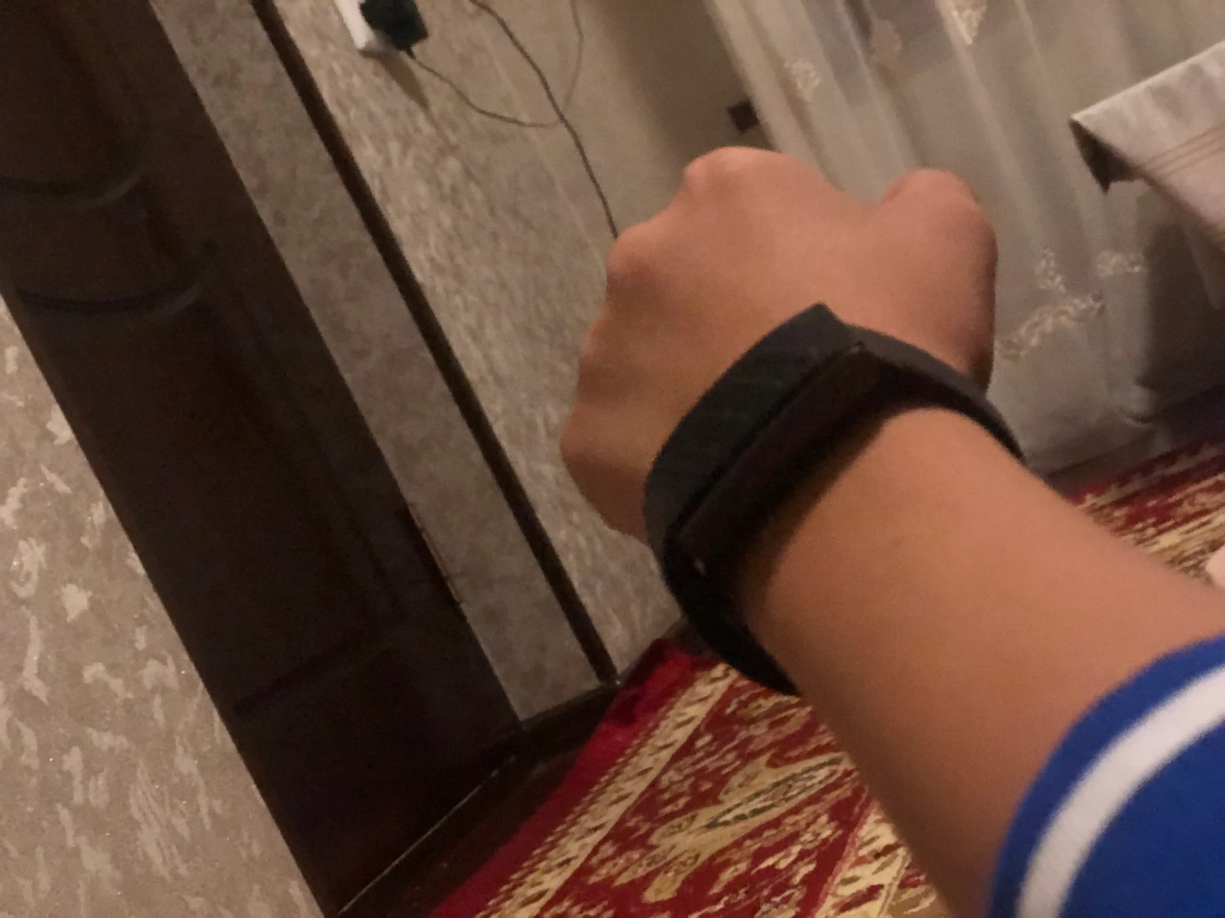 Aqlli fitnes bilaguzuk, Whoop analogi,