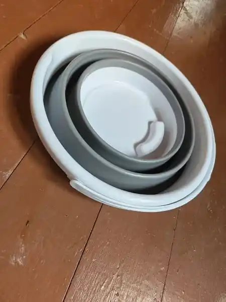 Buklanadigan chelak va tog'ora Mikito silikon xo'jalik, tozalash va kir yuvish uchun