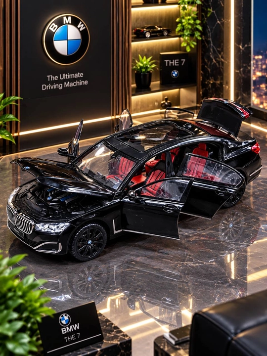 Металлическая машинка BMW 7 серии, чёрная, с открывающимися дверями и капотом