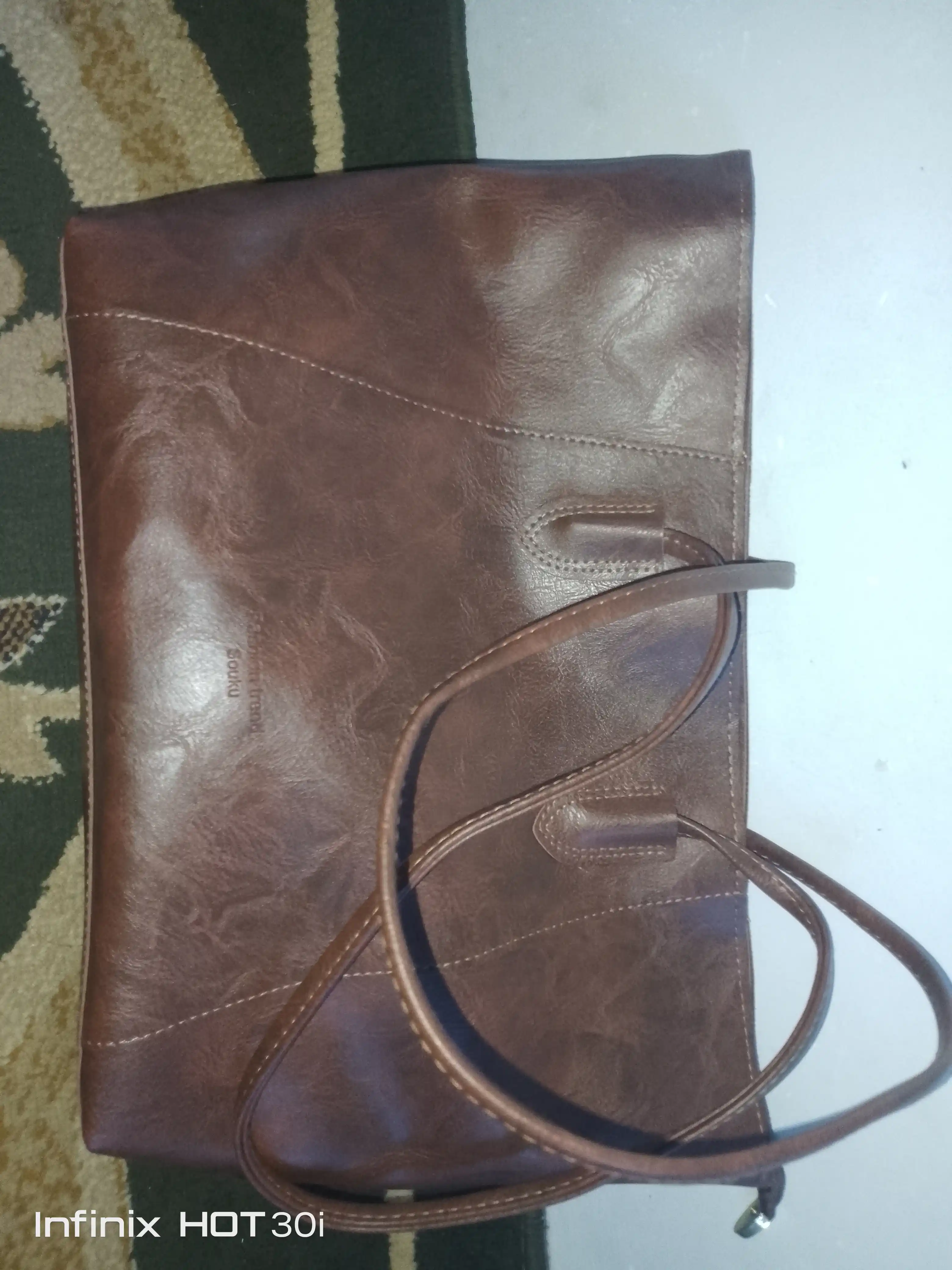 Ayollar uchun A4 shopper sumka, yelkaga osiladigan, sig‘imli kundalik, ish va o‘qish uchun