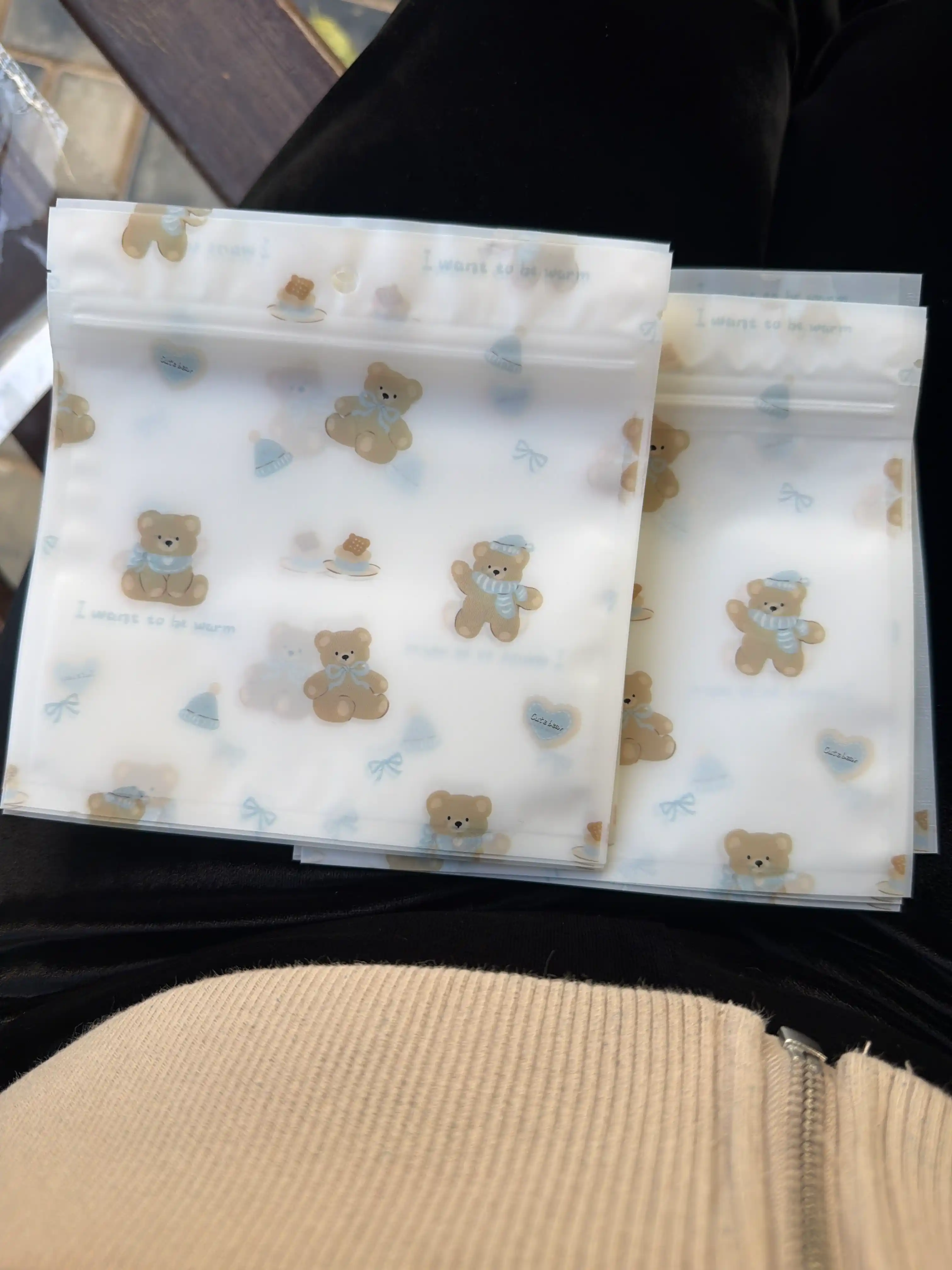 Zip-lock qulfli, bosma naqshli sovg‘a paketlari