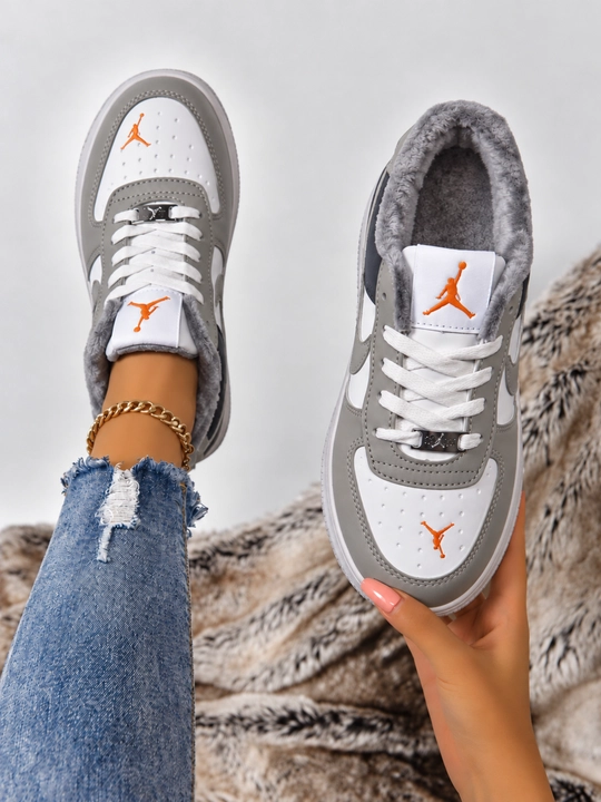 Erkaklar va ayol-qizlar uchun universal sport krassovkalari NIKE Air Jordan 36-40