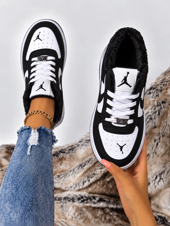 Erkaklar va ayol-qizlar uchun universal sport krassovkalari NIKE Air Jordan 36-40